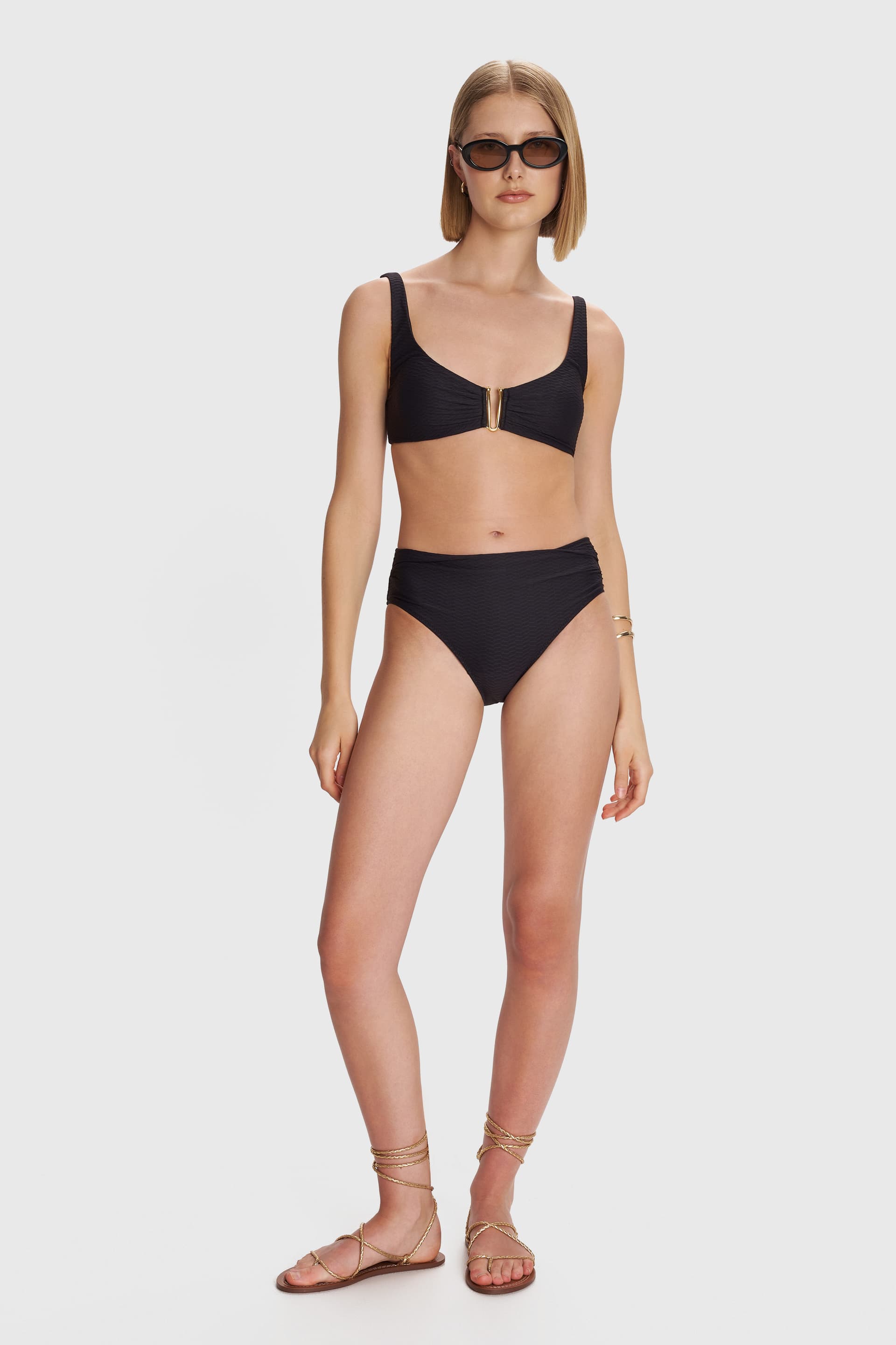 Μαγιό μπικίνι με χρυσή λεπτομέρεια - Μαύρο