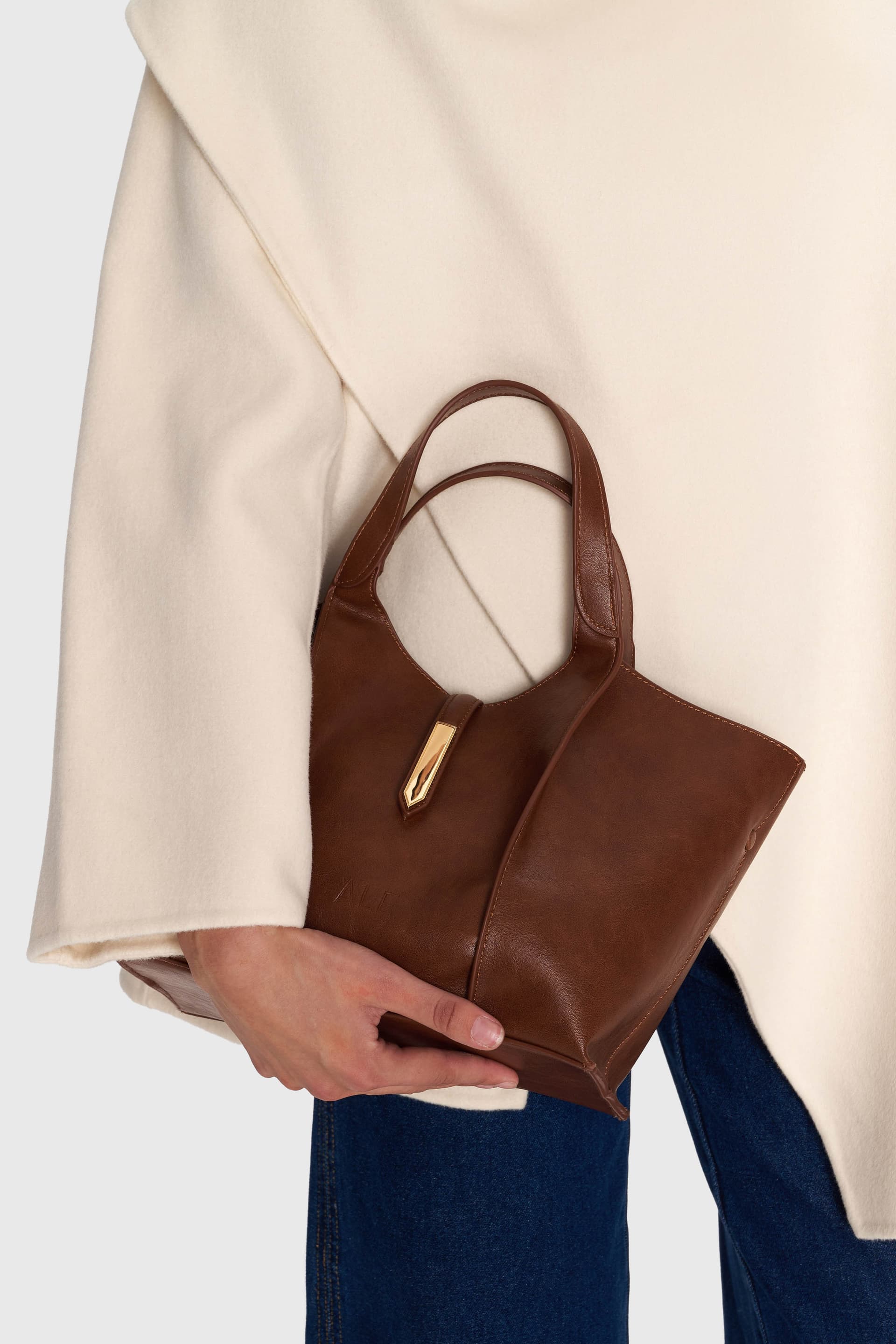 Τσάντα δερματίνη χειρός - Καφέ