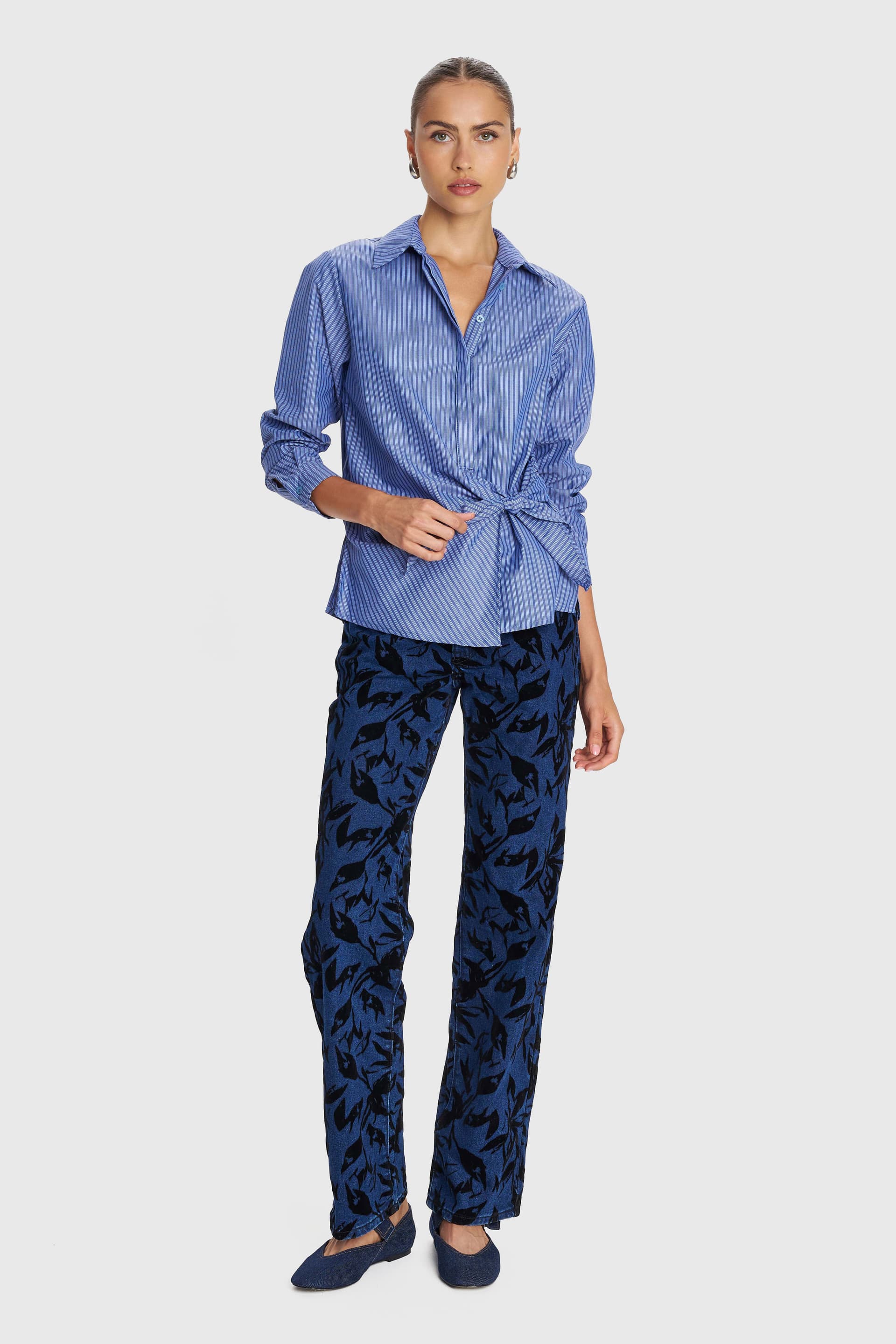 Πουκάμισο ριγέ με λουλούδι - Μπλε