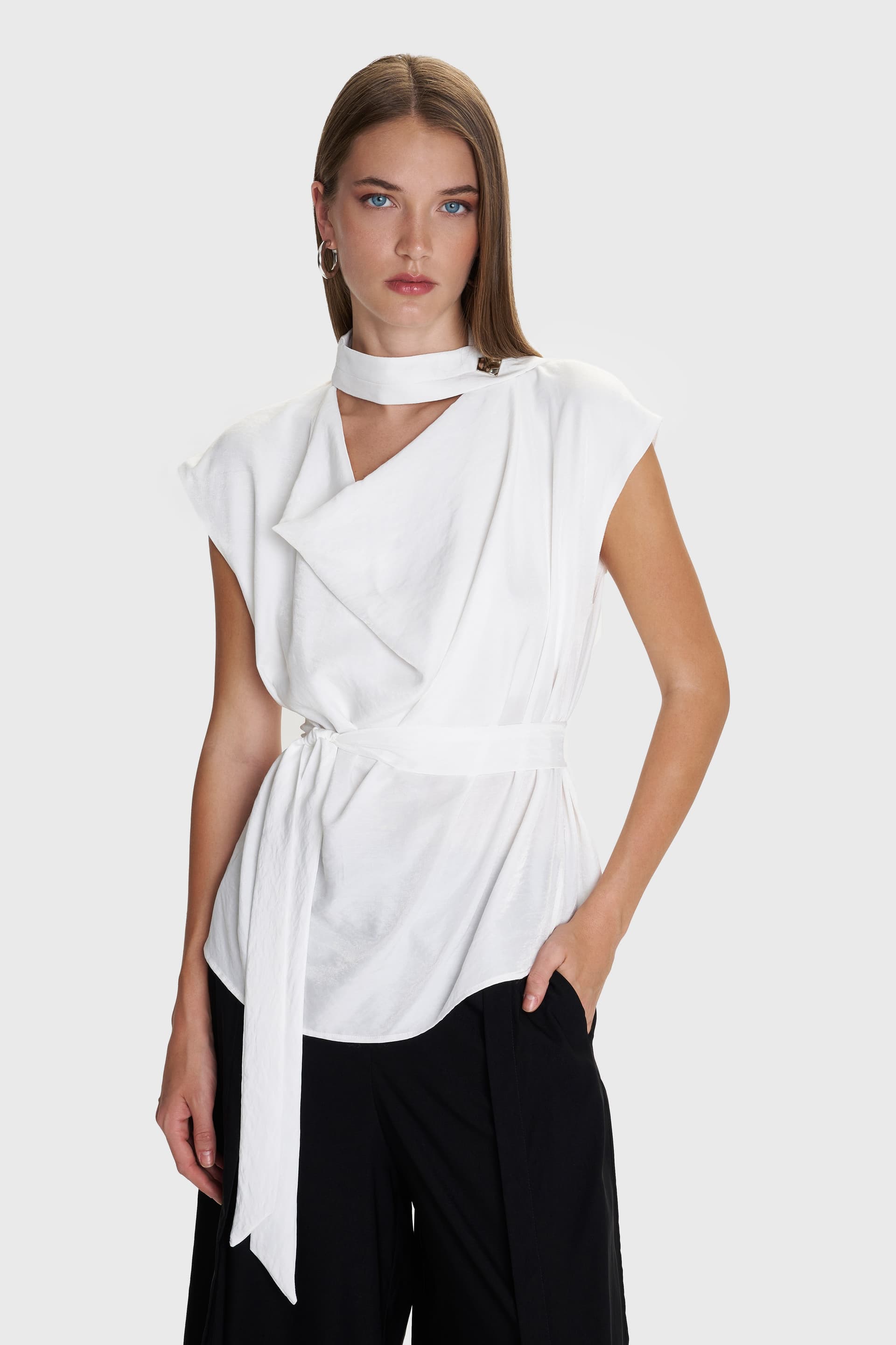 Τοπ σχεδιαστικό με δέσιμο - Λευκό