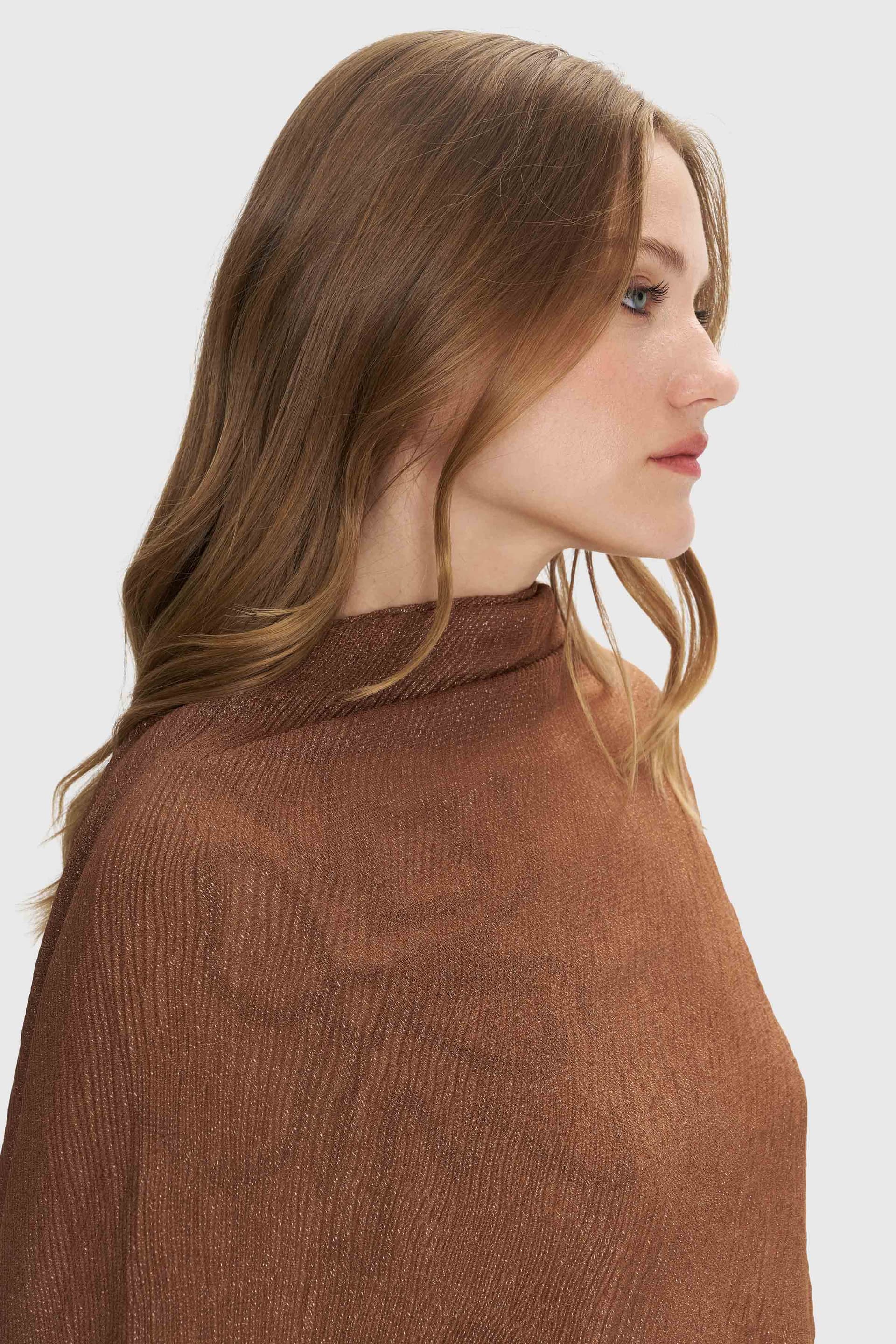 Φουλάρι με shiny λεπτομέρειες - Καφέ