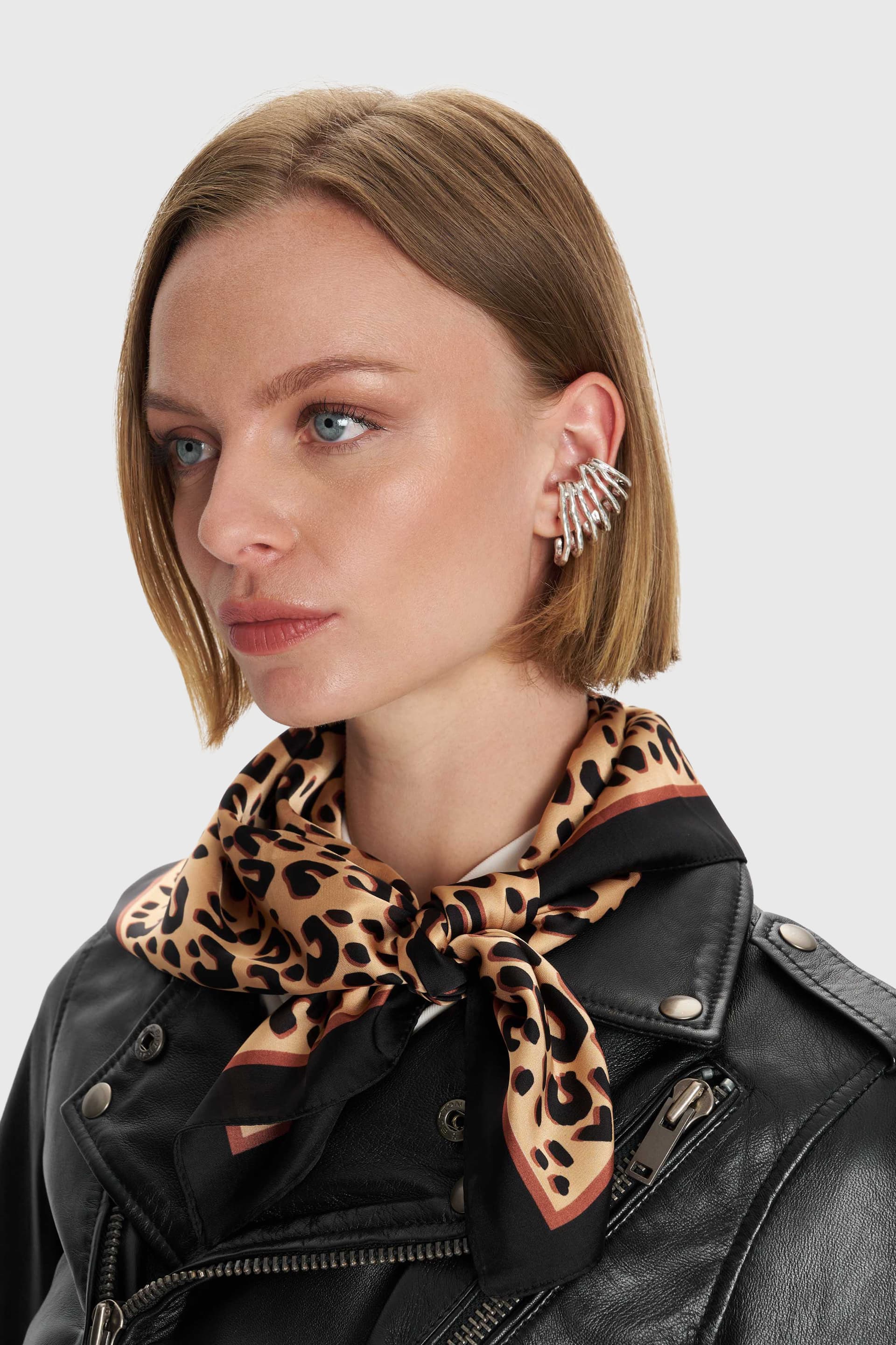 Φουλάρι με λεοπάρ print - Πολύχρωμο