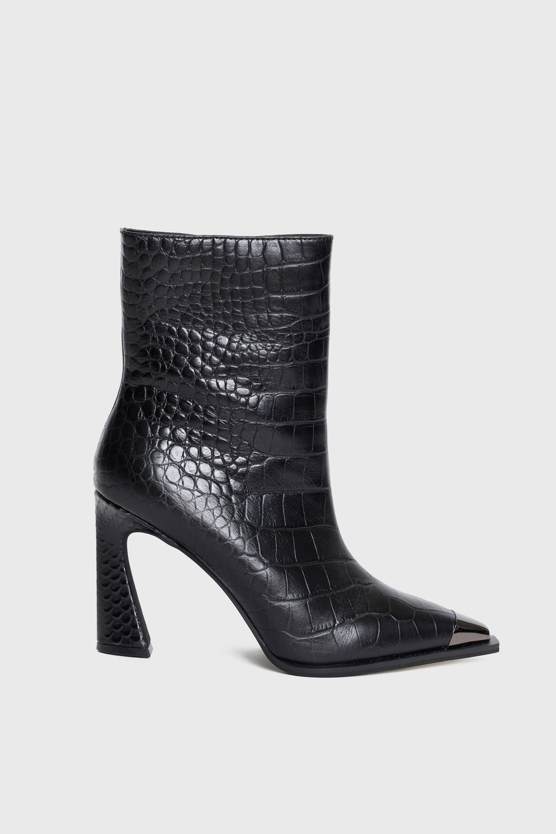 Μποτάκια δερμάτινα με κροκό εφέ - Μαύρο