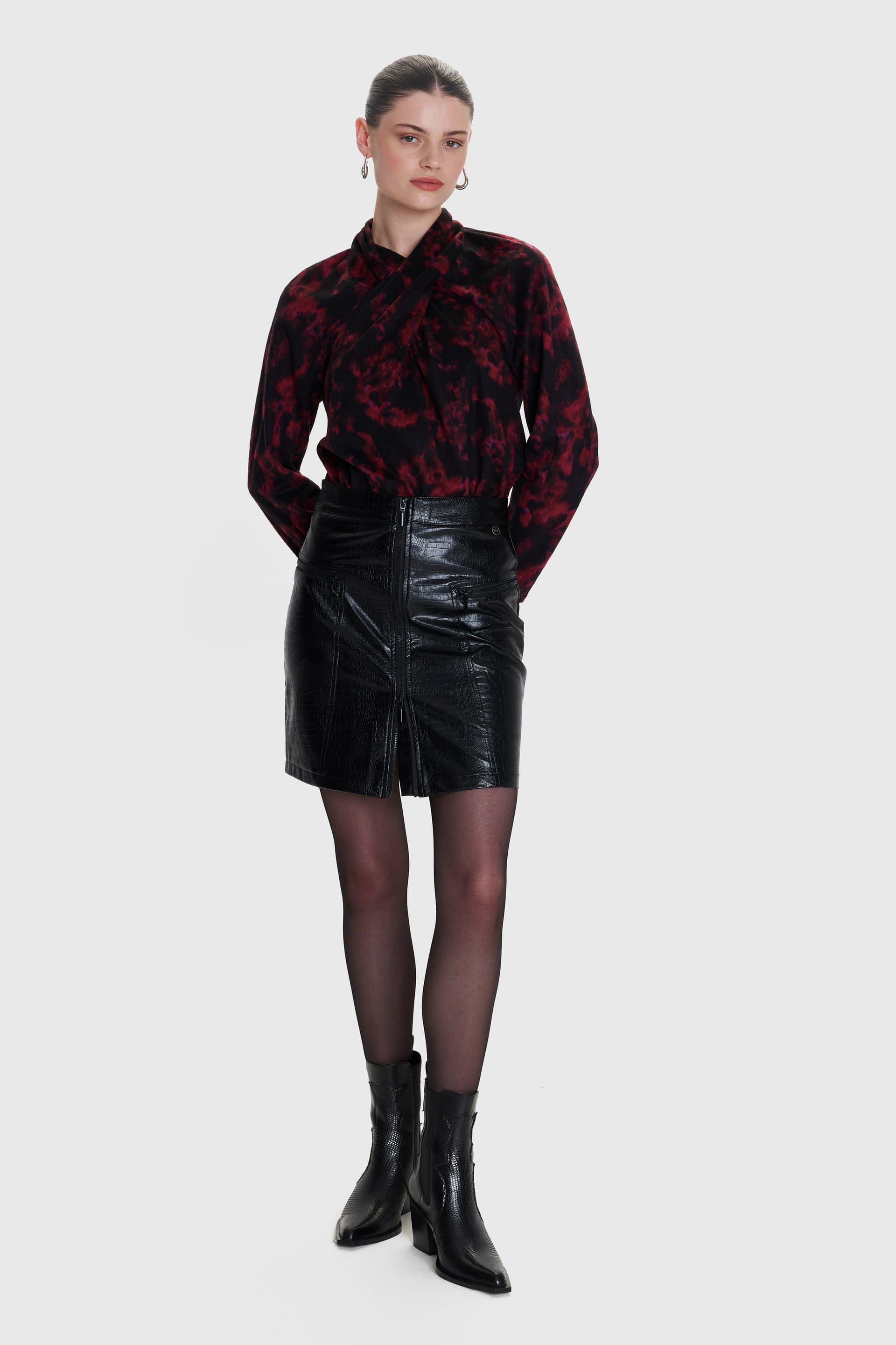 Μπλούζα εμπριμέ με ιδιαίτερο λαιμό - Πολύχρωμο