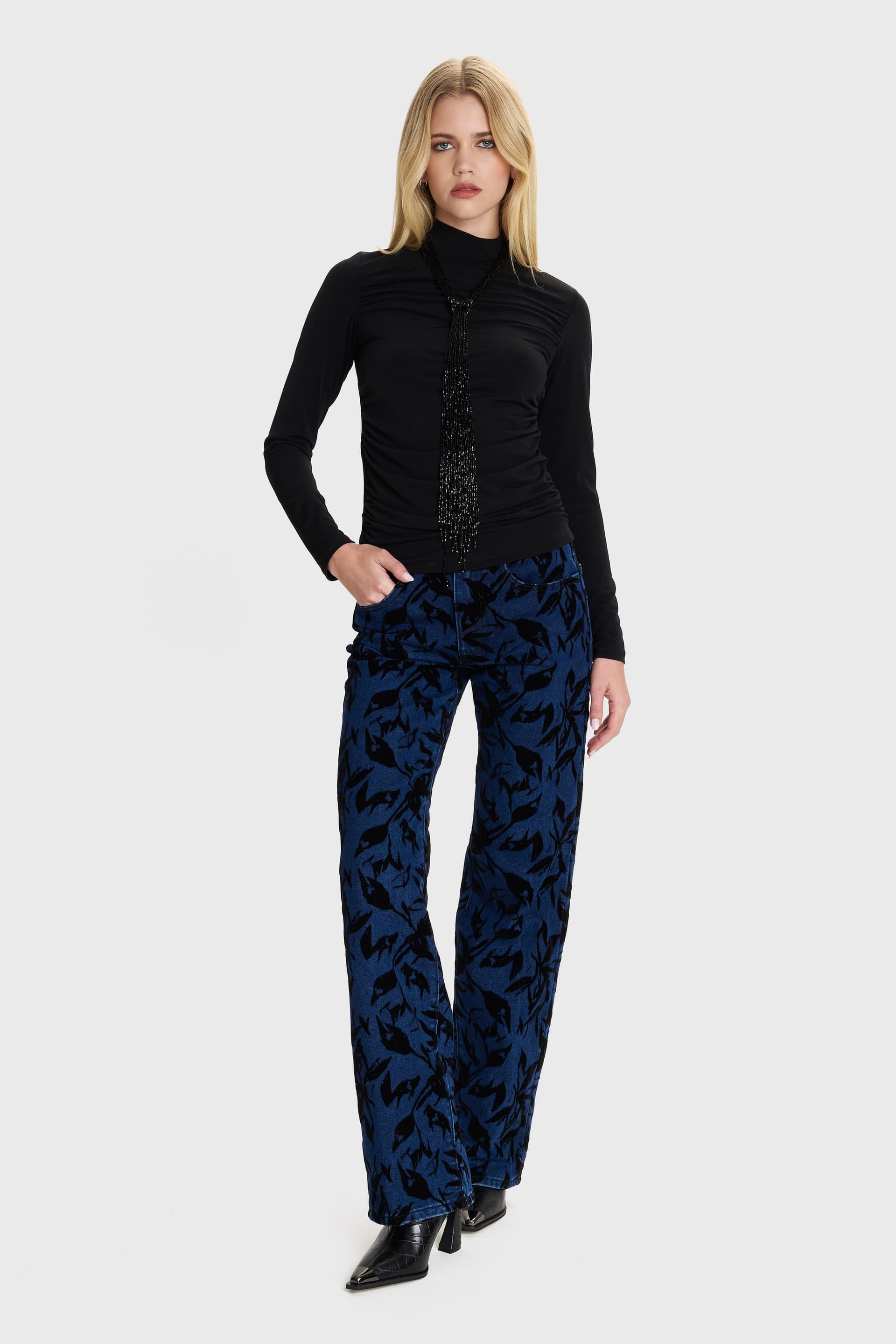 Μπλούζα μακρυμάνικη με σούρες - Μαύρο