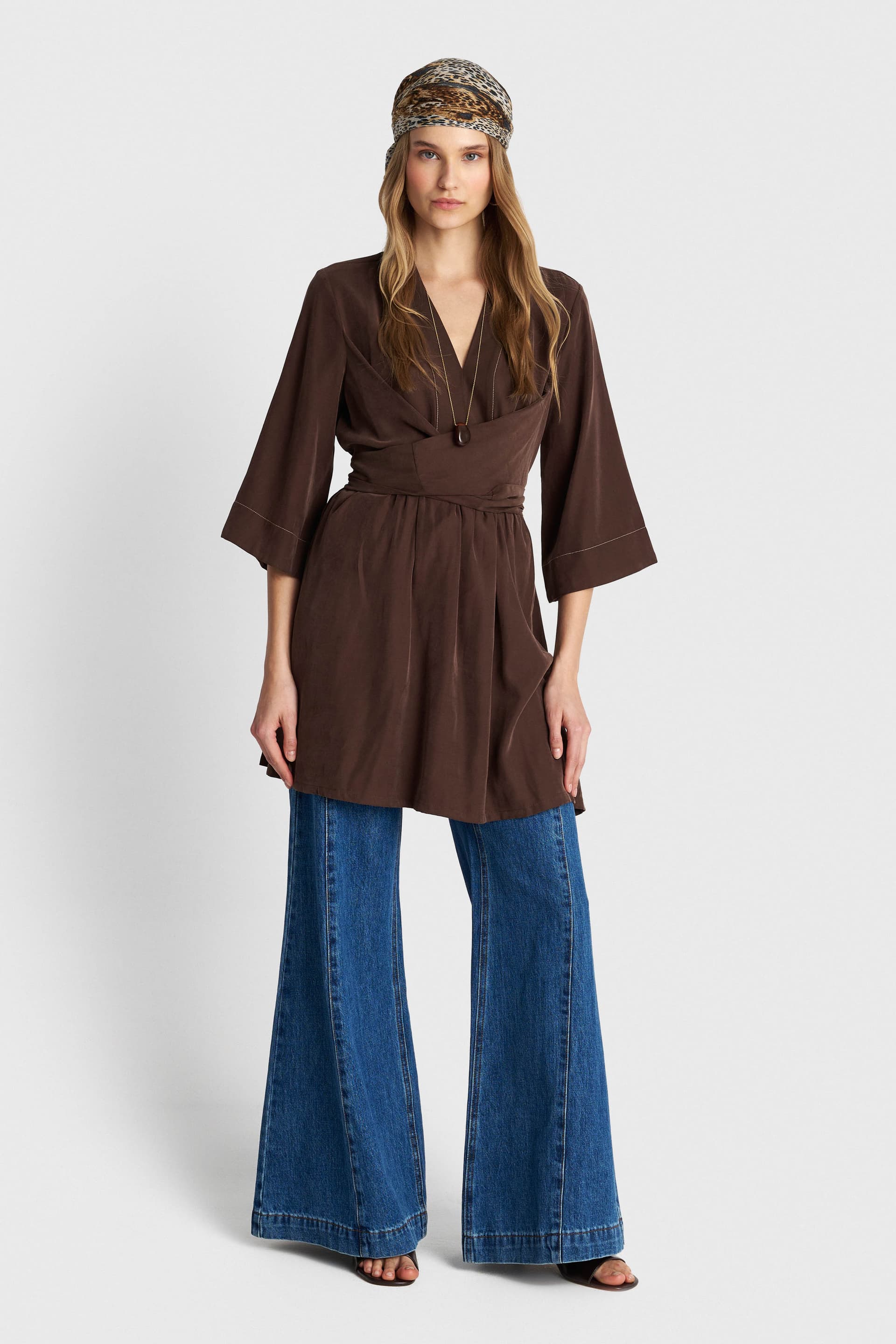 Φόρεμα κοντό με δέσιμο - Καφέ