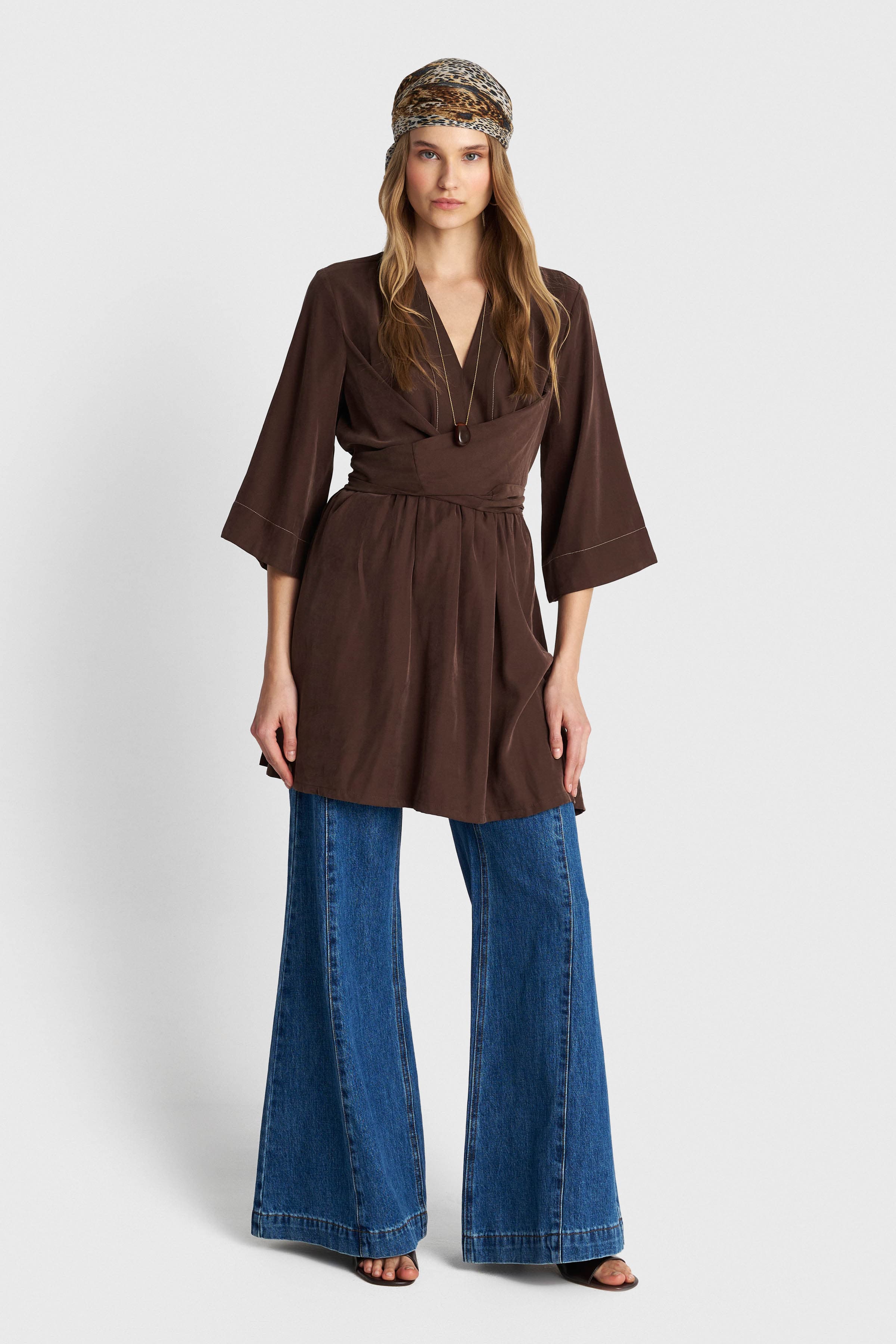 Φόρεμα κοντό με δέσιμο - Καφέ