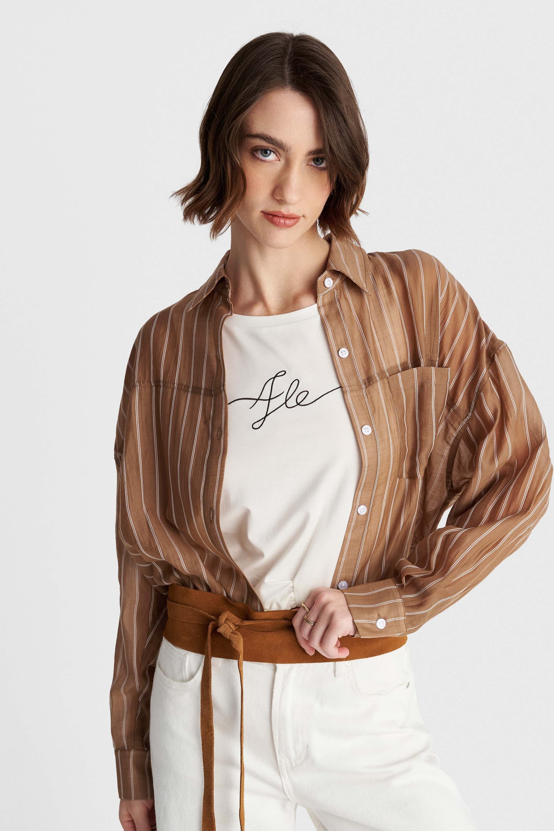 Μπλούζα αμάνικη με κεντητό λογότυπο - Εκρού