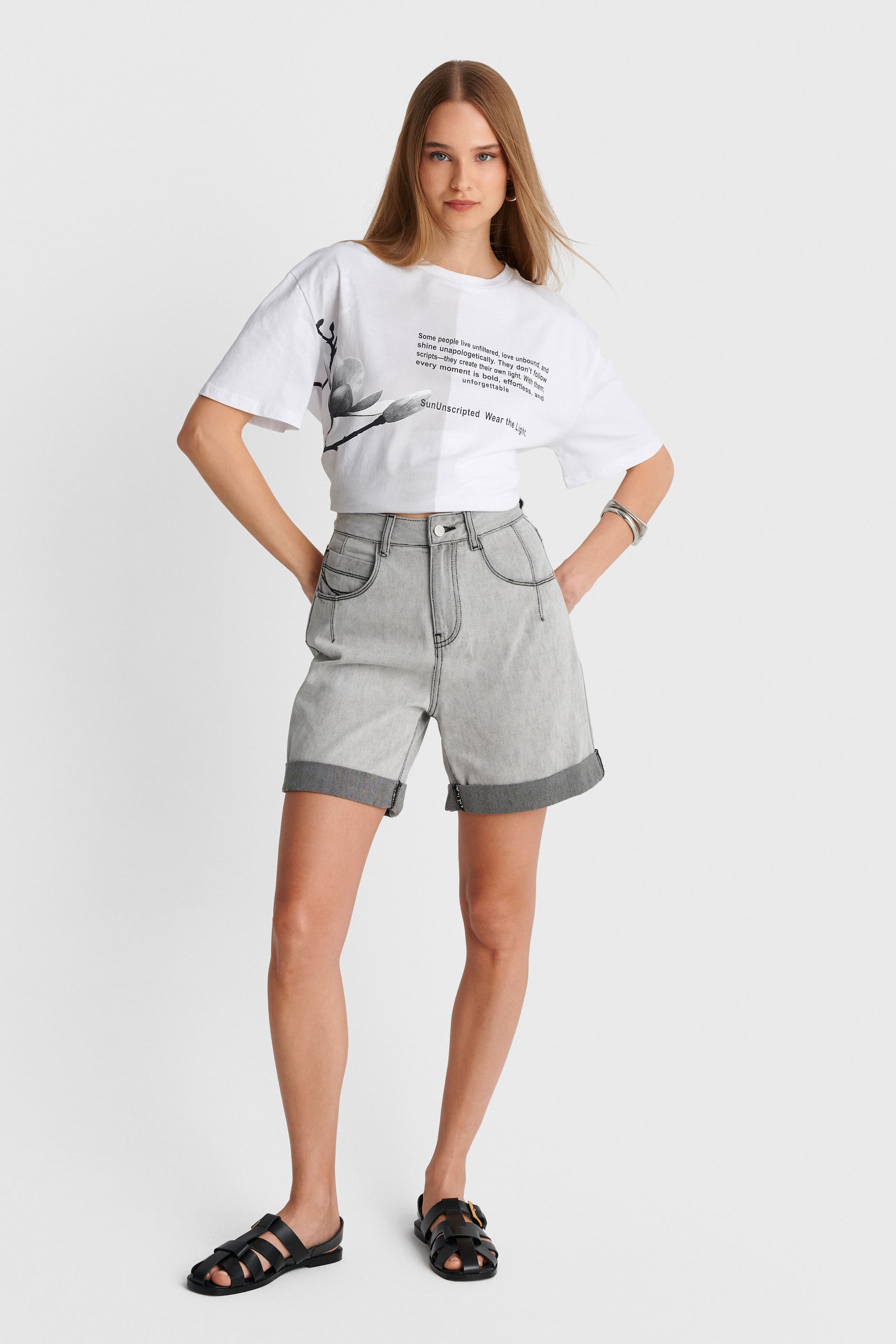 Τζιν βερμούδα με ρεβέρ - Γκρι