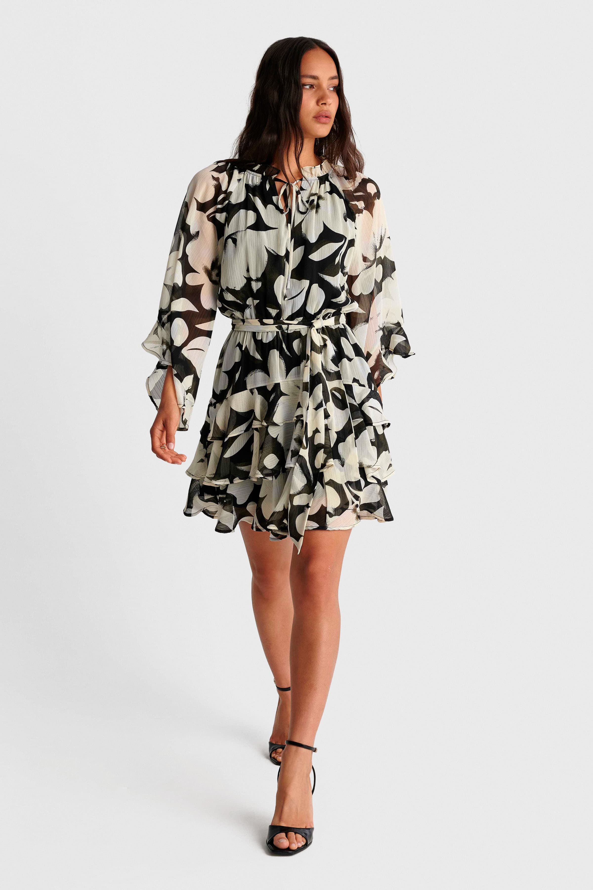 Φόρεμα μίνι φλοράλ με ζωνάκι - Πολύχρωμο