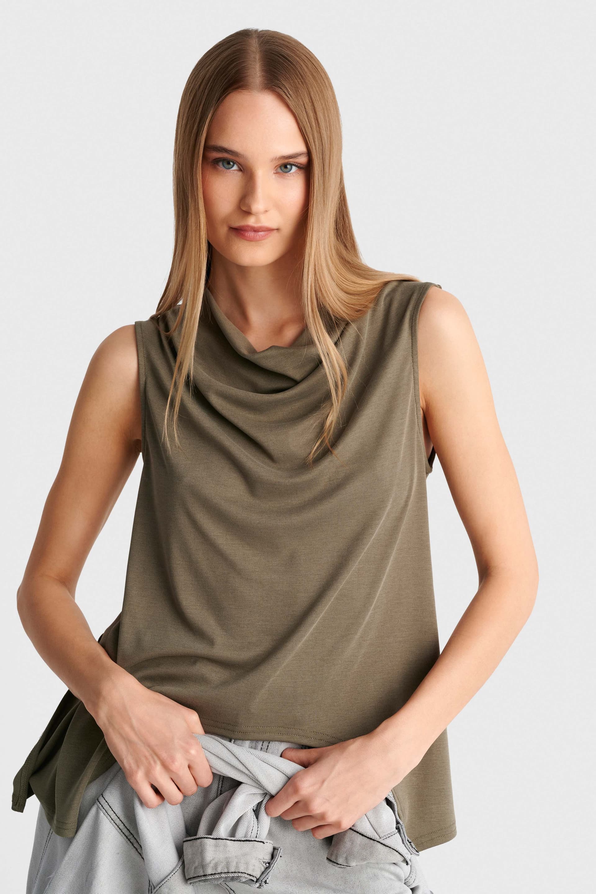 Τοπ ντραπέ με ασυμμετρία - Χακί