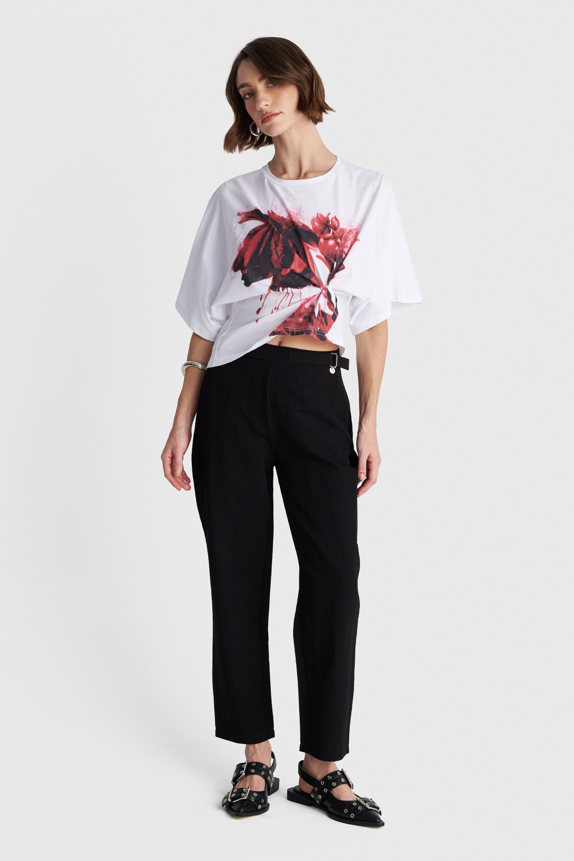 Παντελόνι straight με λεπτομέρεια στη μέση - Μαύρο