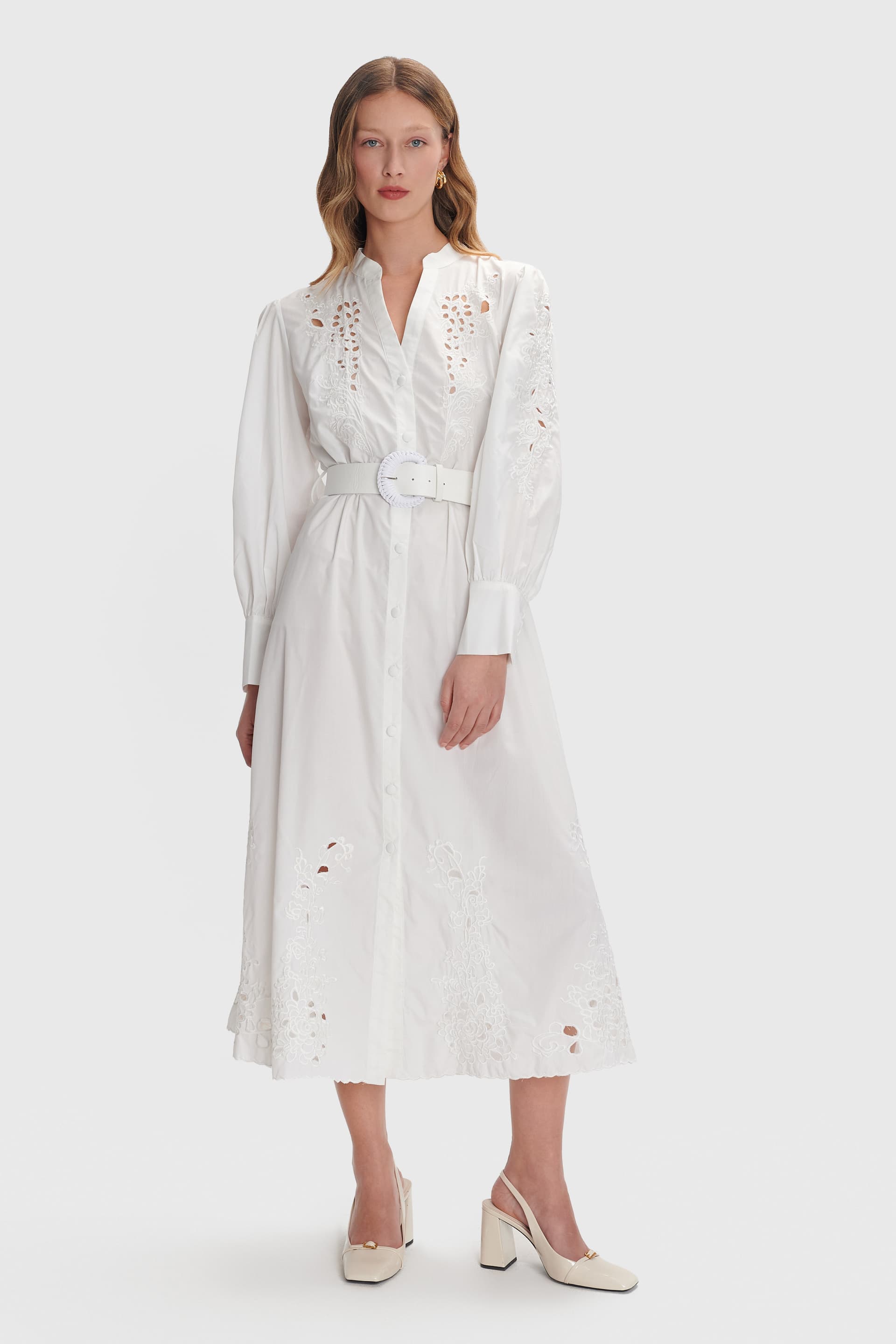 Φόρεμα δαντέλα με ζώνη - Λευκό