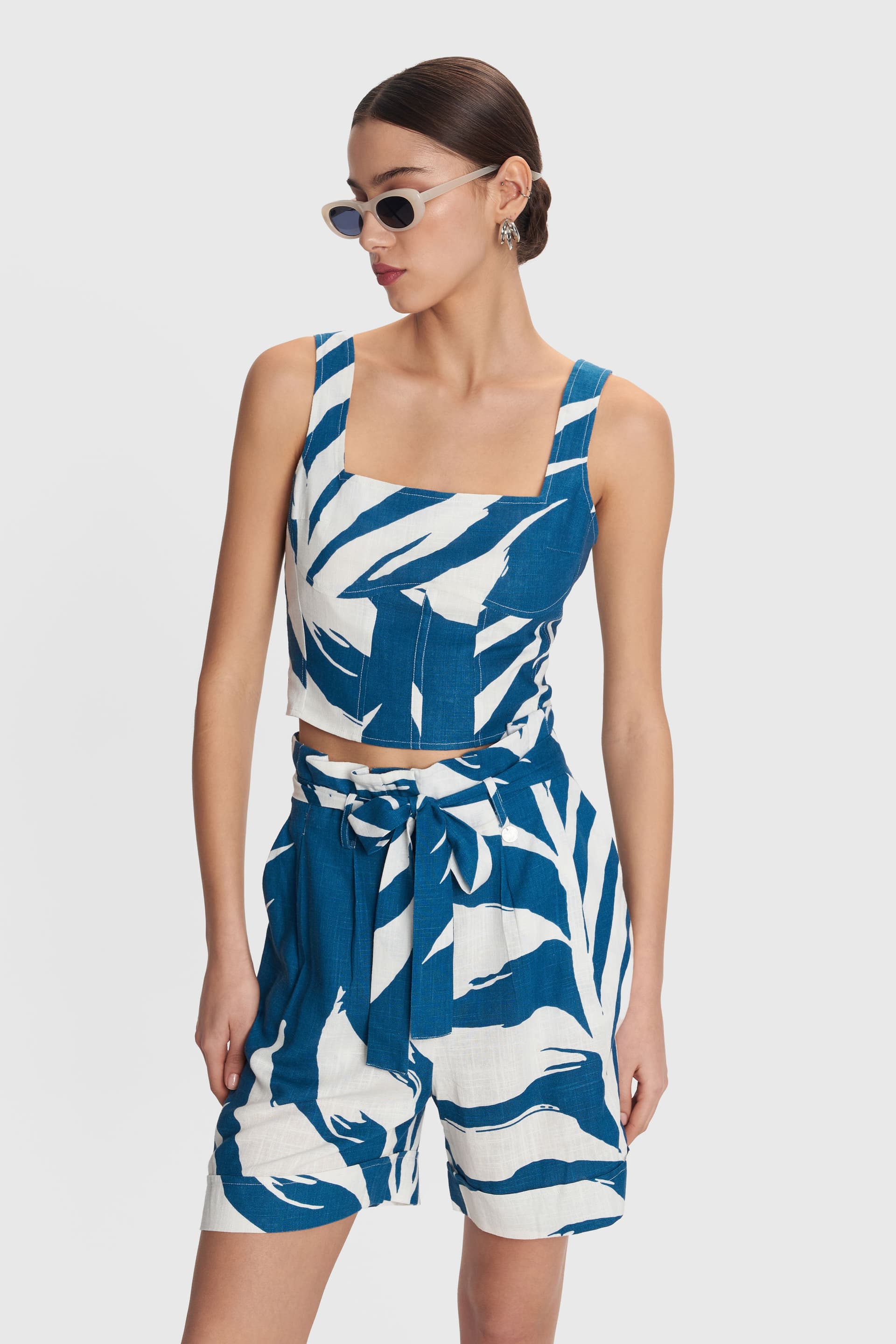 Βερμούδα εμπριμέ με ζώνη - OTTANIO