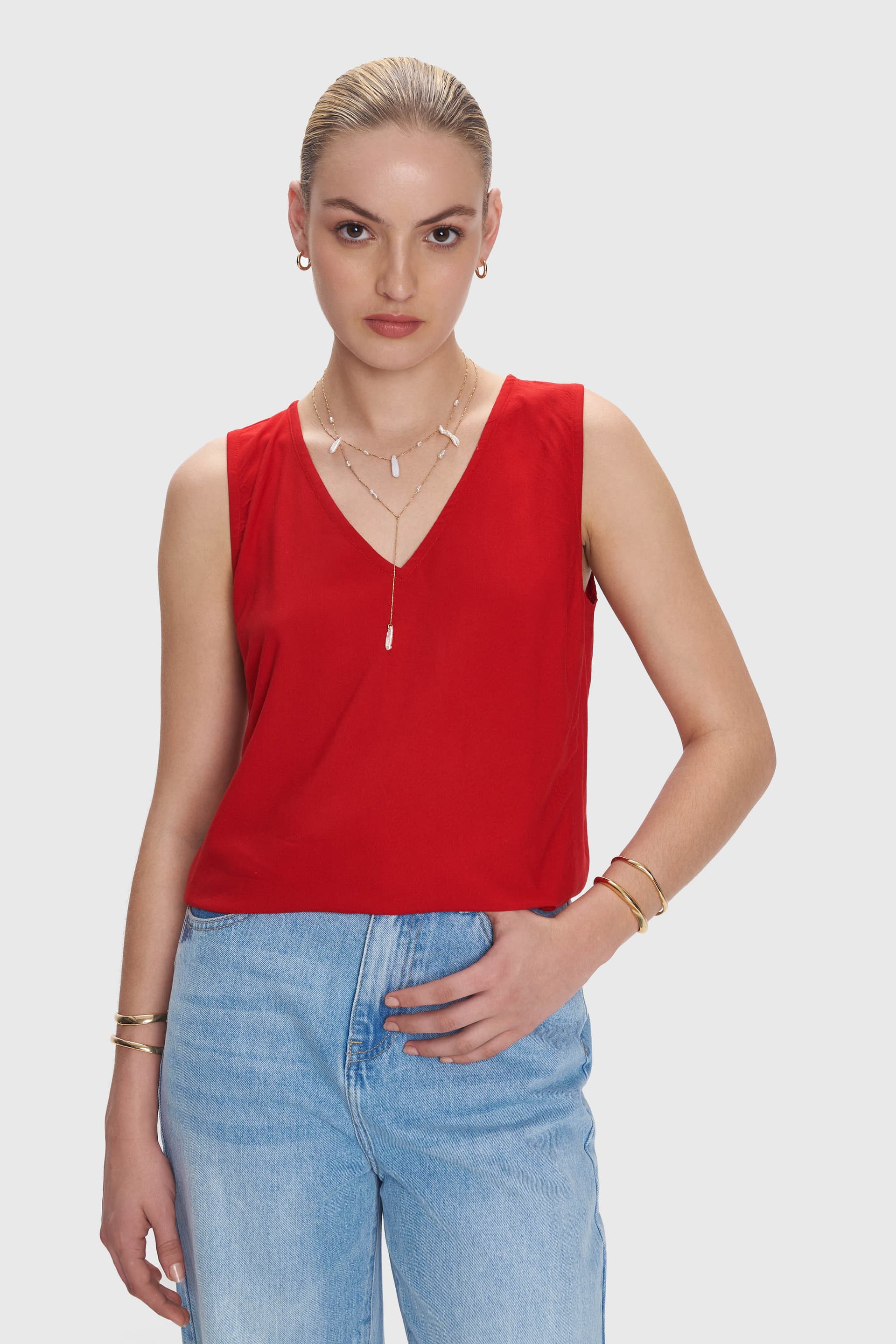 Τοπ αμάνικο με V - Κόκκινο
