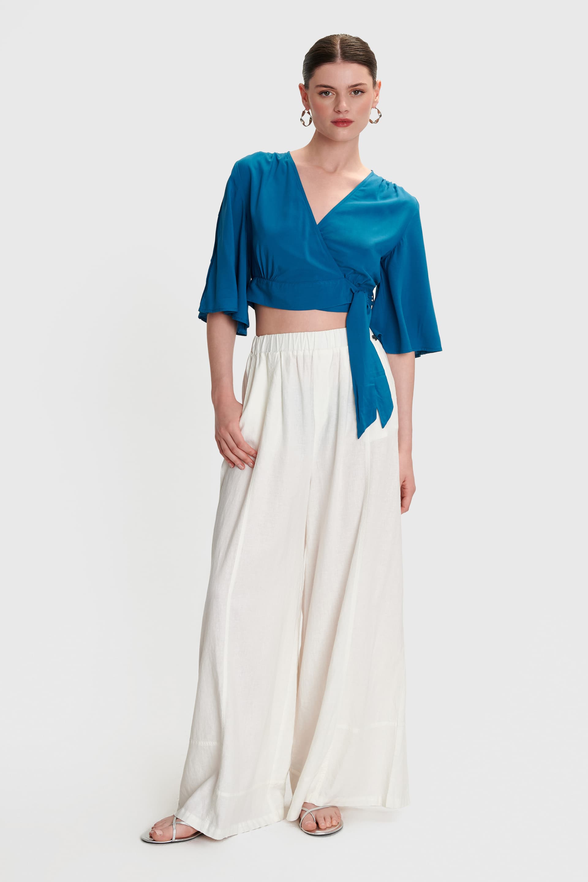 Τοπ wrap με διακοσμητικά κουμπιά - OTTANIO