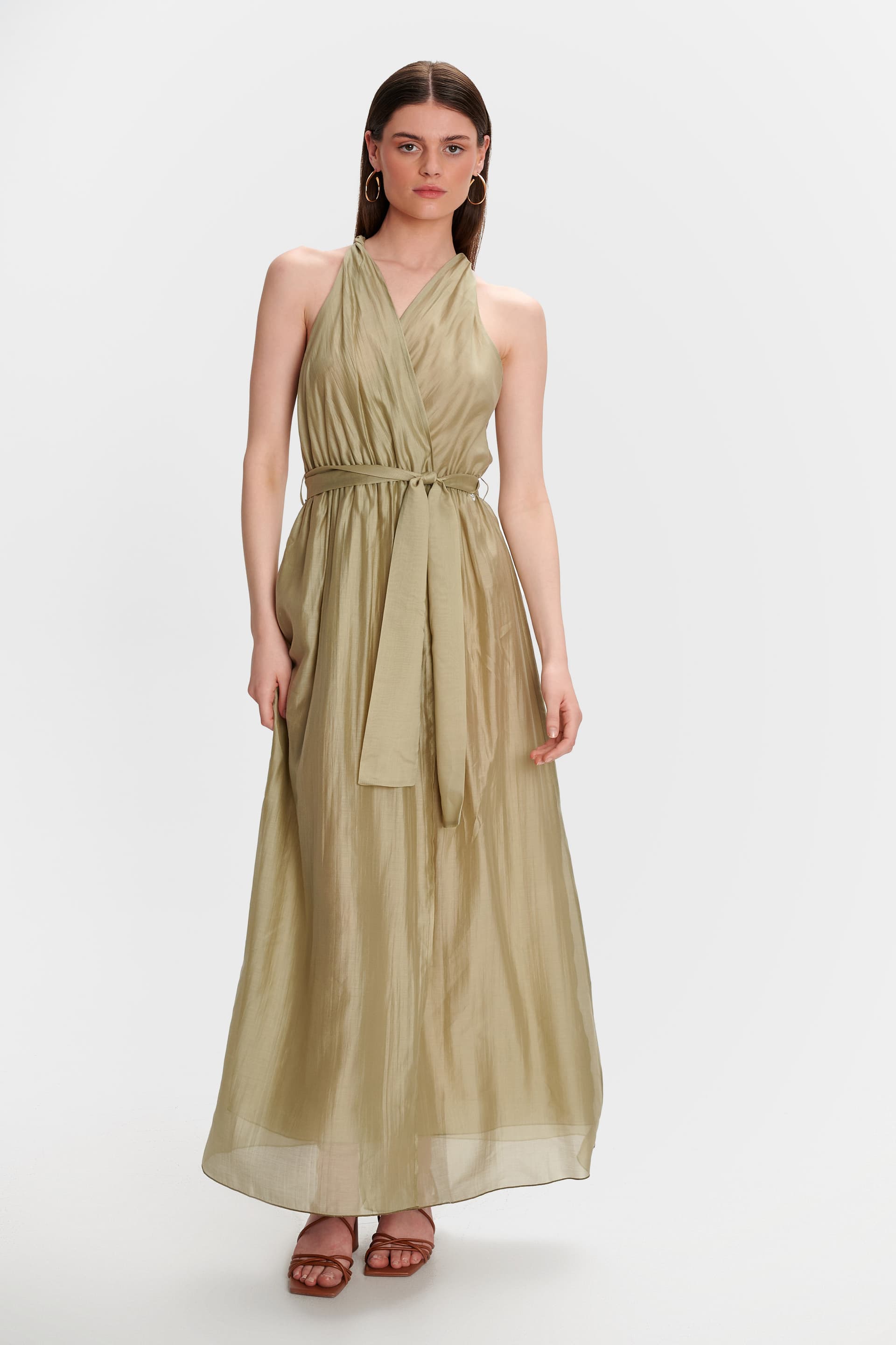 Φόρεμα με ντεκολτέ και ζώνη - PISTACHIO