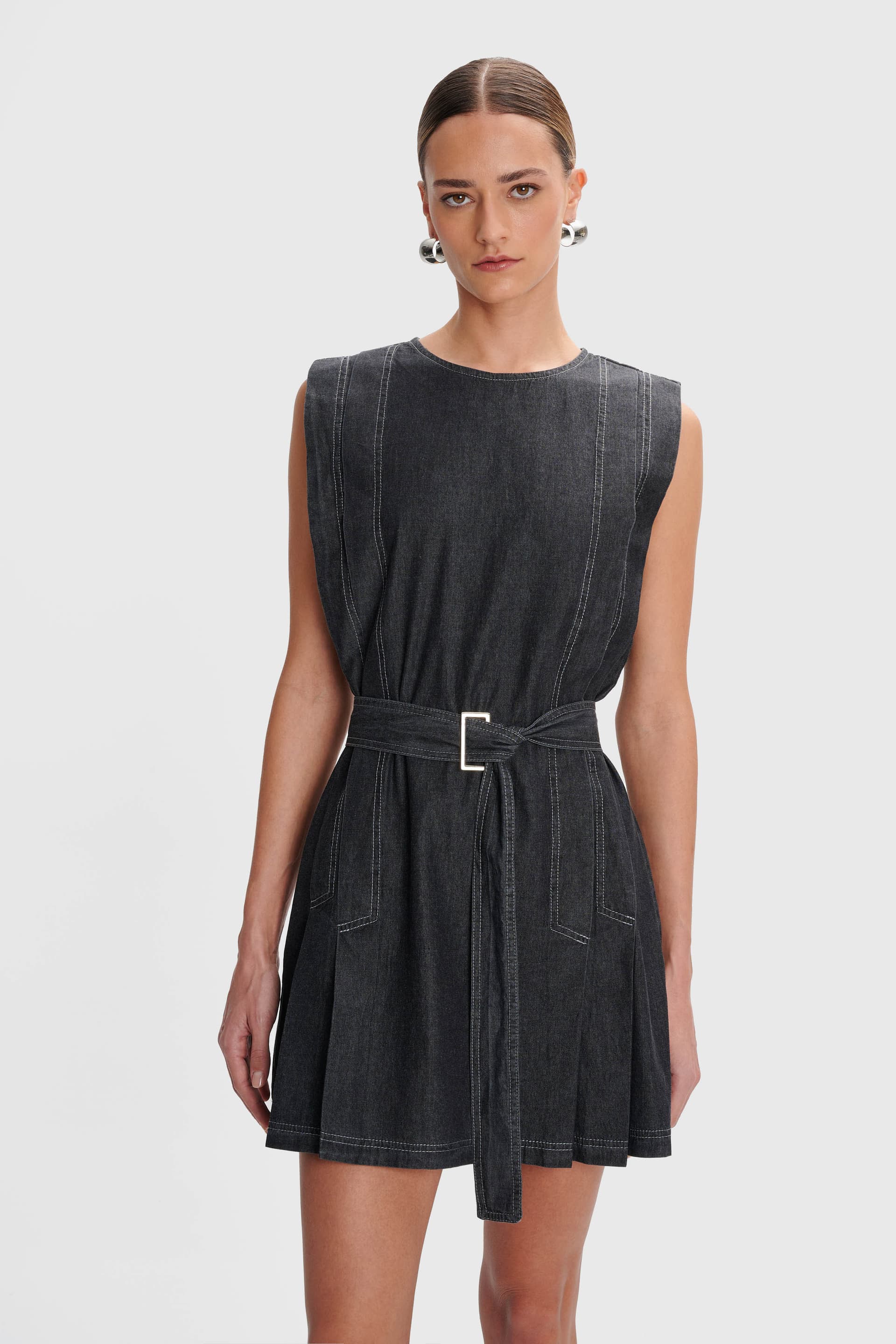 Φόρεμα μίνι αμάνικο denim όψη - Μαύρο