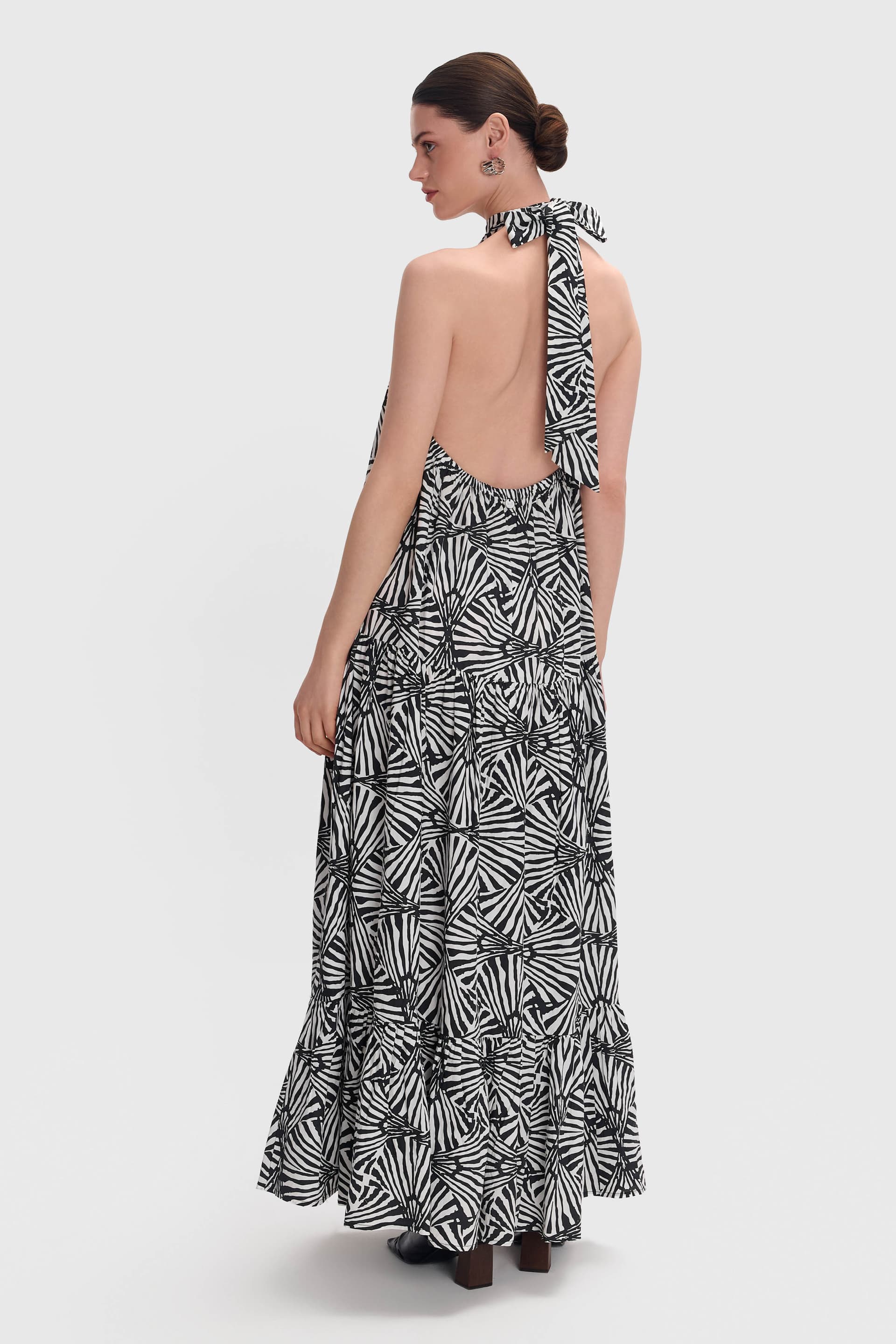 Φόρεμα μακρύ εμπριμέ με δέσιμο στο λαιμό - Πολύχρωμο