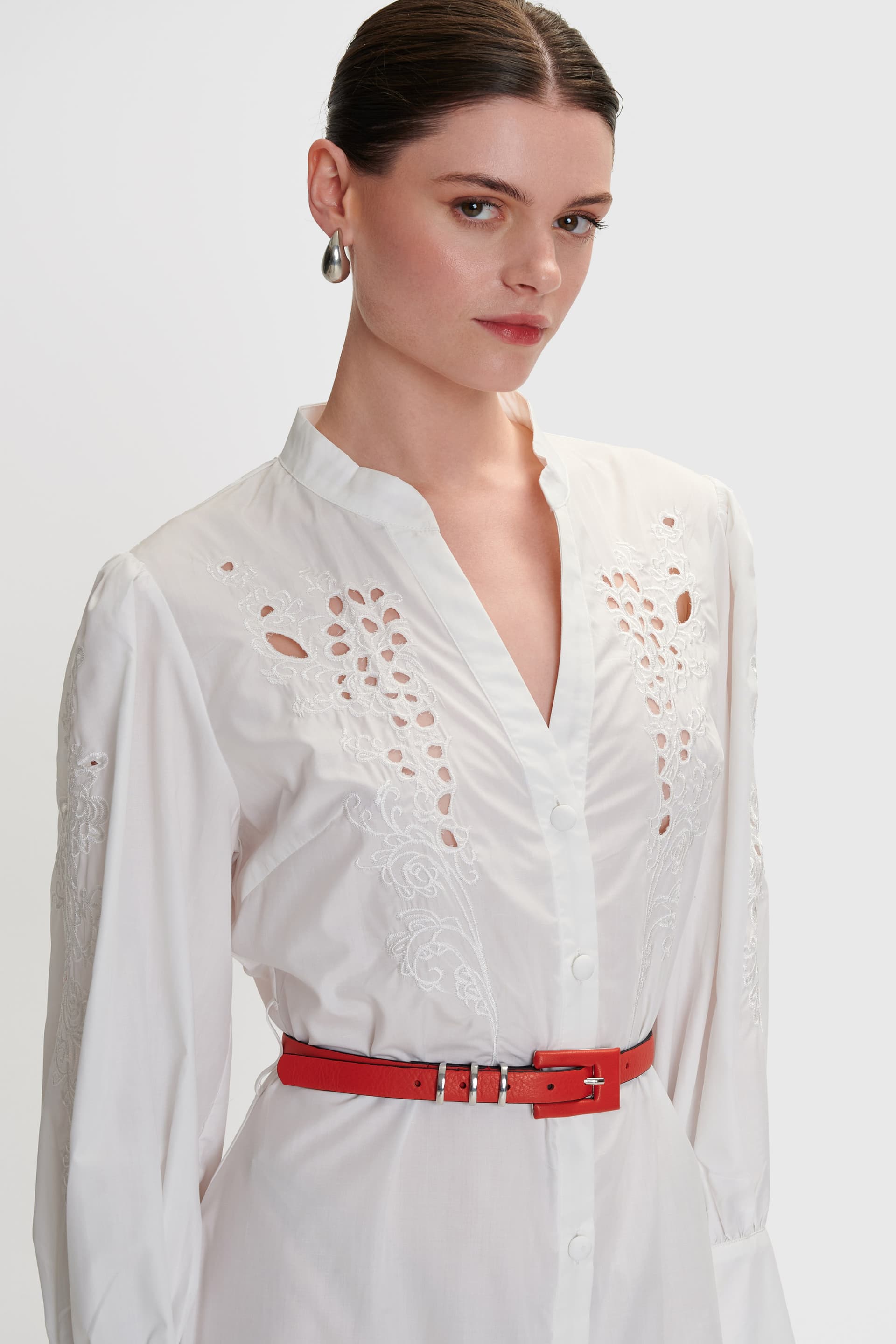 Ζώνη λεπτή με ασημένιες λεπτομέρειες - Κόκκινο