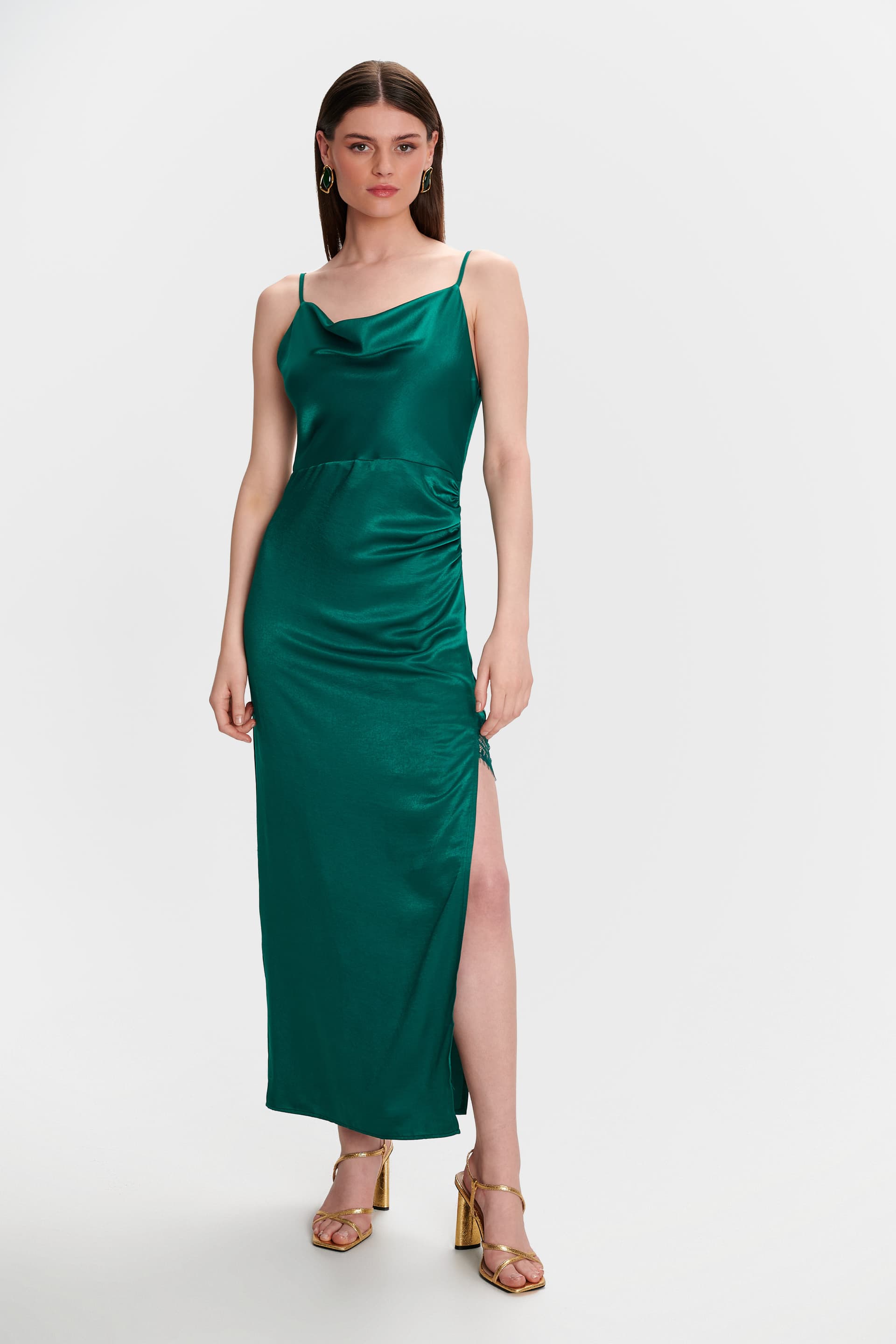Φόρεμα μάξι σατέν με άνοιγμα στο πλάι - Πράσινο