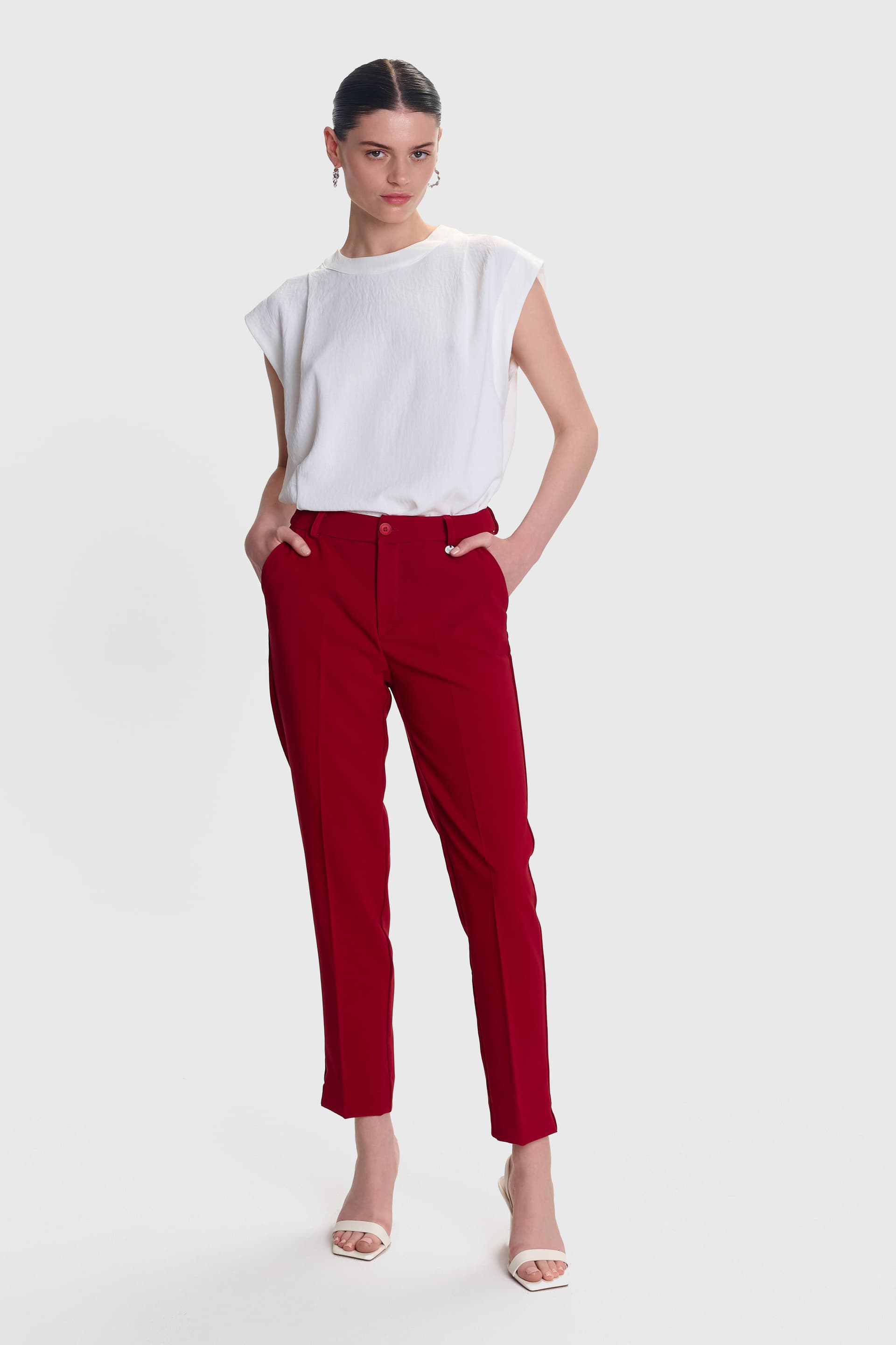 Παντελόνι formal με τσάκιση - Κόκκινο