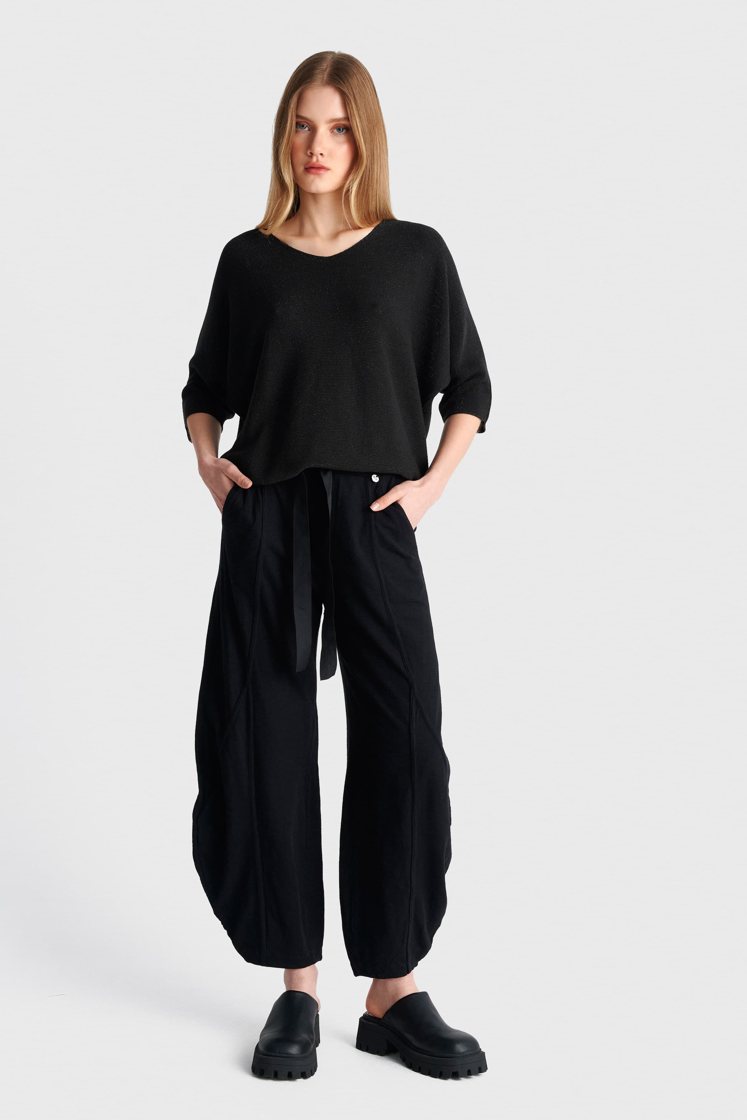 Παντελόνι casual με λάστιχο - Μαύρο