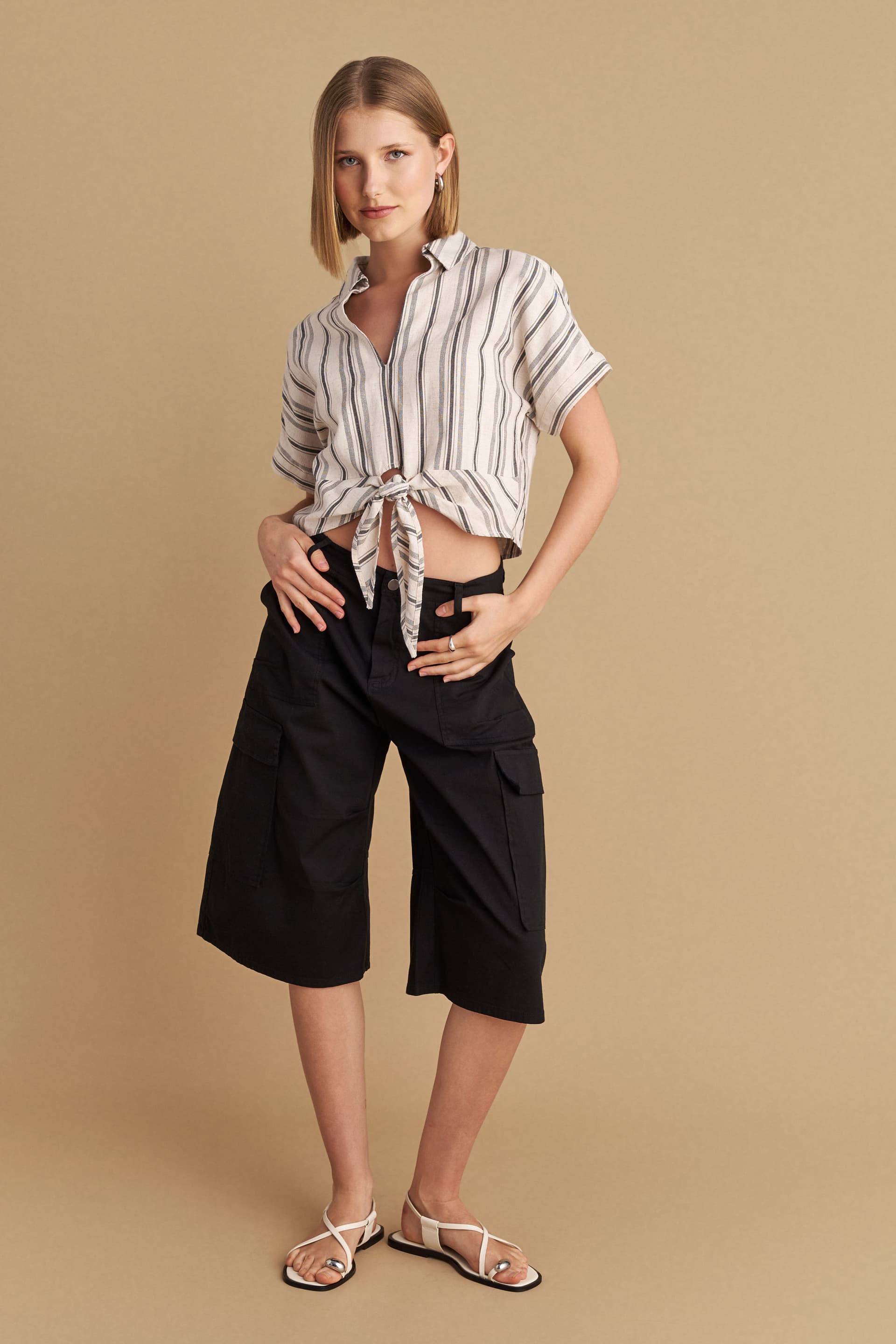 Βερμούδα cargo με τσέπες - Μαύρο