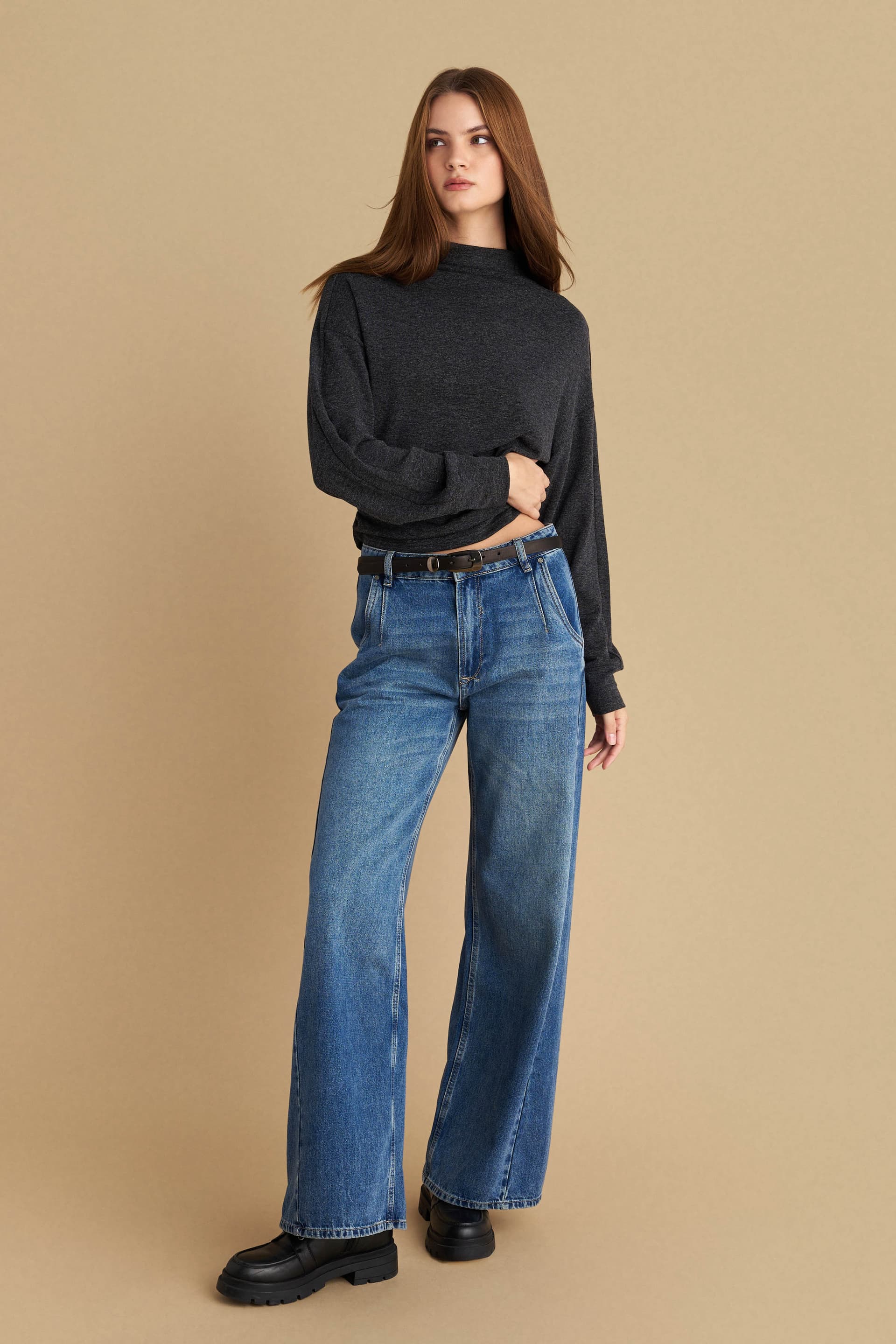 Μπλούζα μακρυμάνικη με σούρες - Ανθρακί