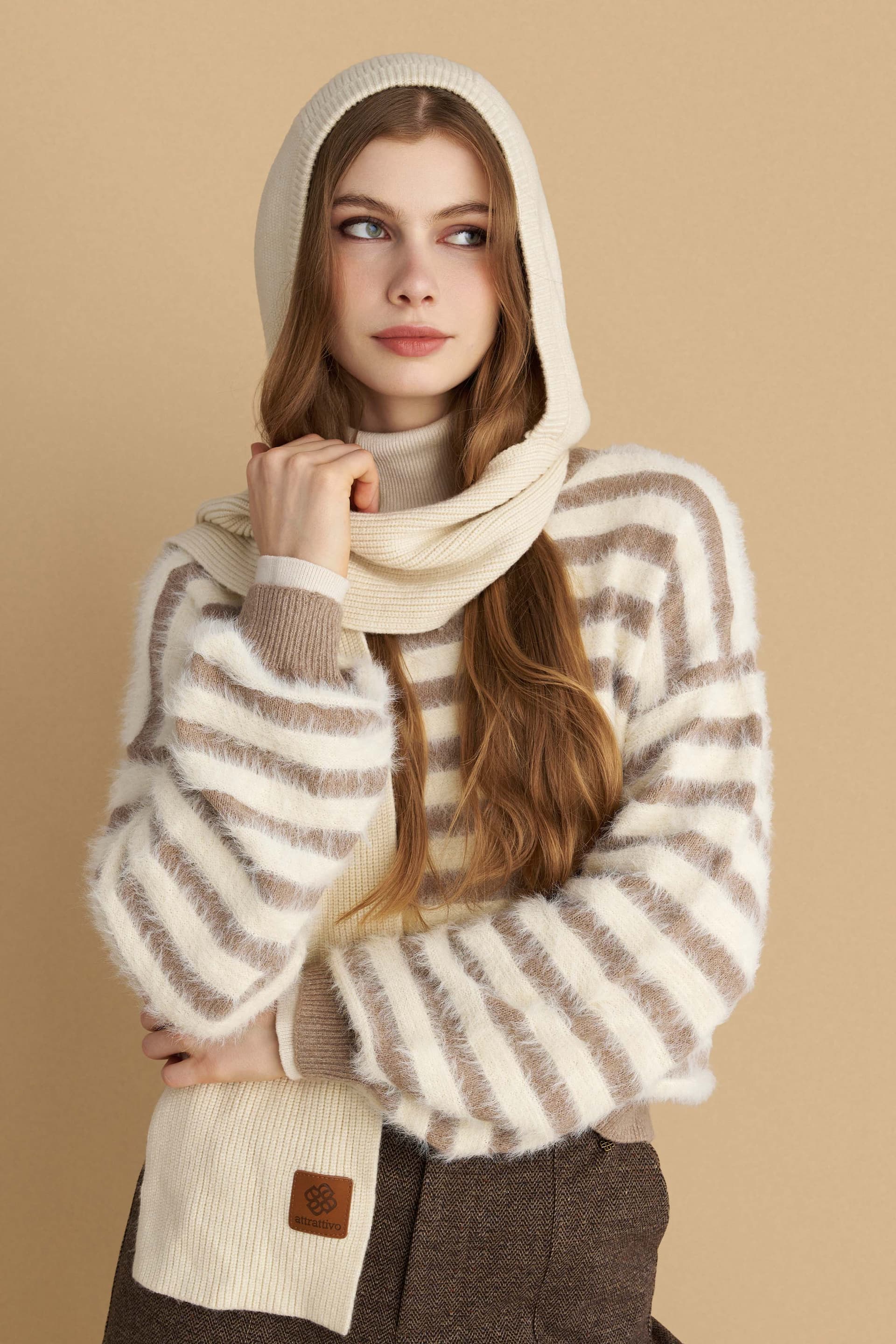 Κασκόλ με ενσωματωμένη κουκούλα - Εκρού