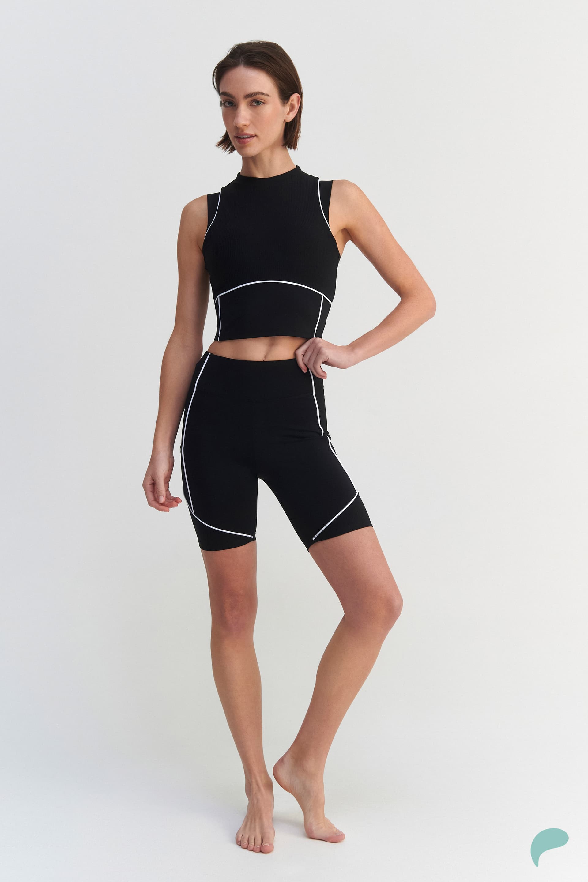 Crop top με cup - Μαύρο