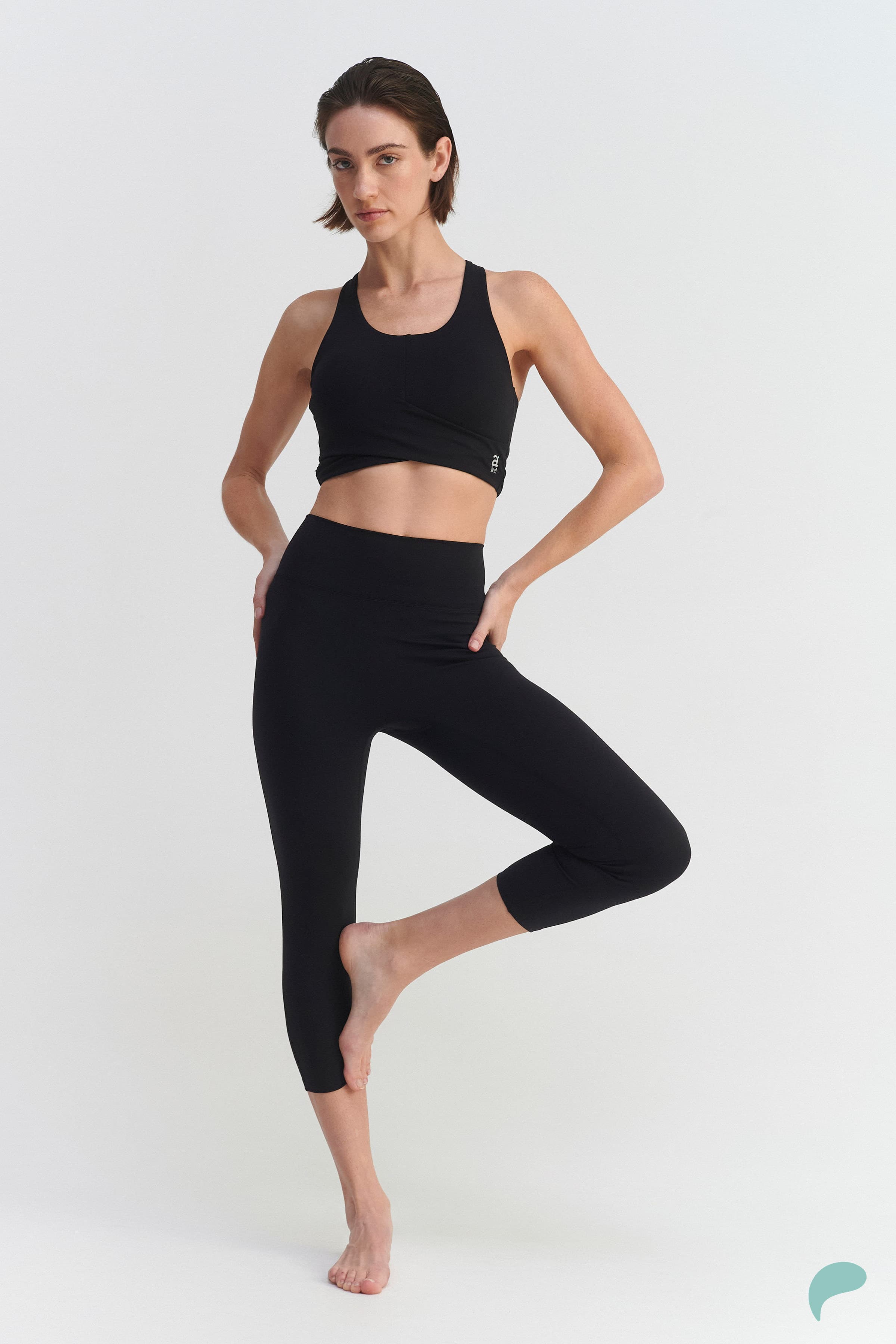 Κολάν capri με κόψιμο πίσω - Μαύρο