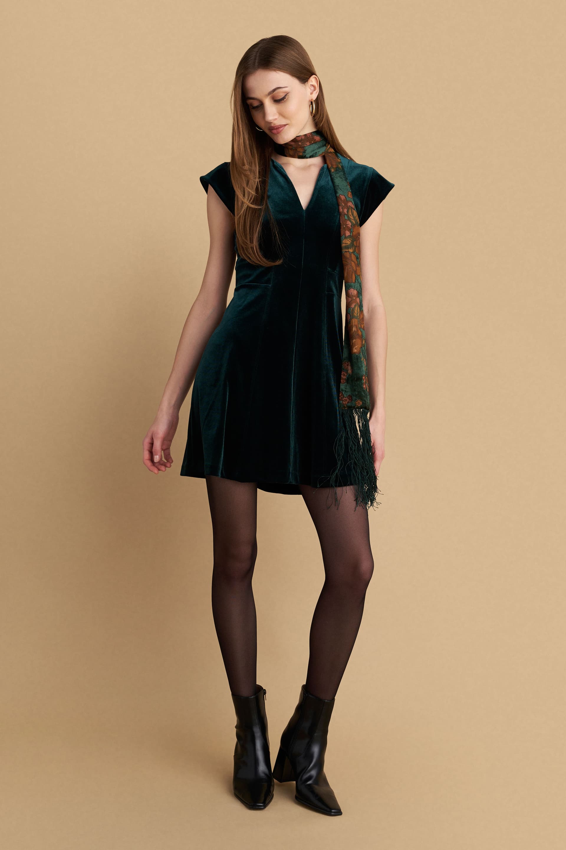 Φόρεμα μίνι βελούδινο - PINE