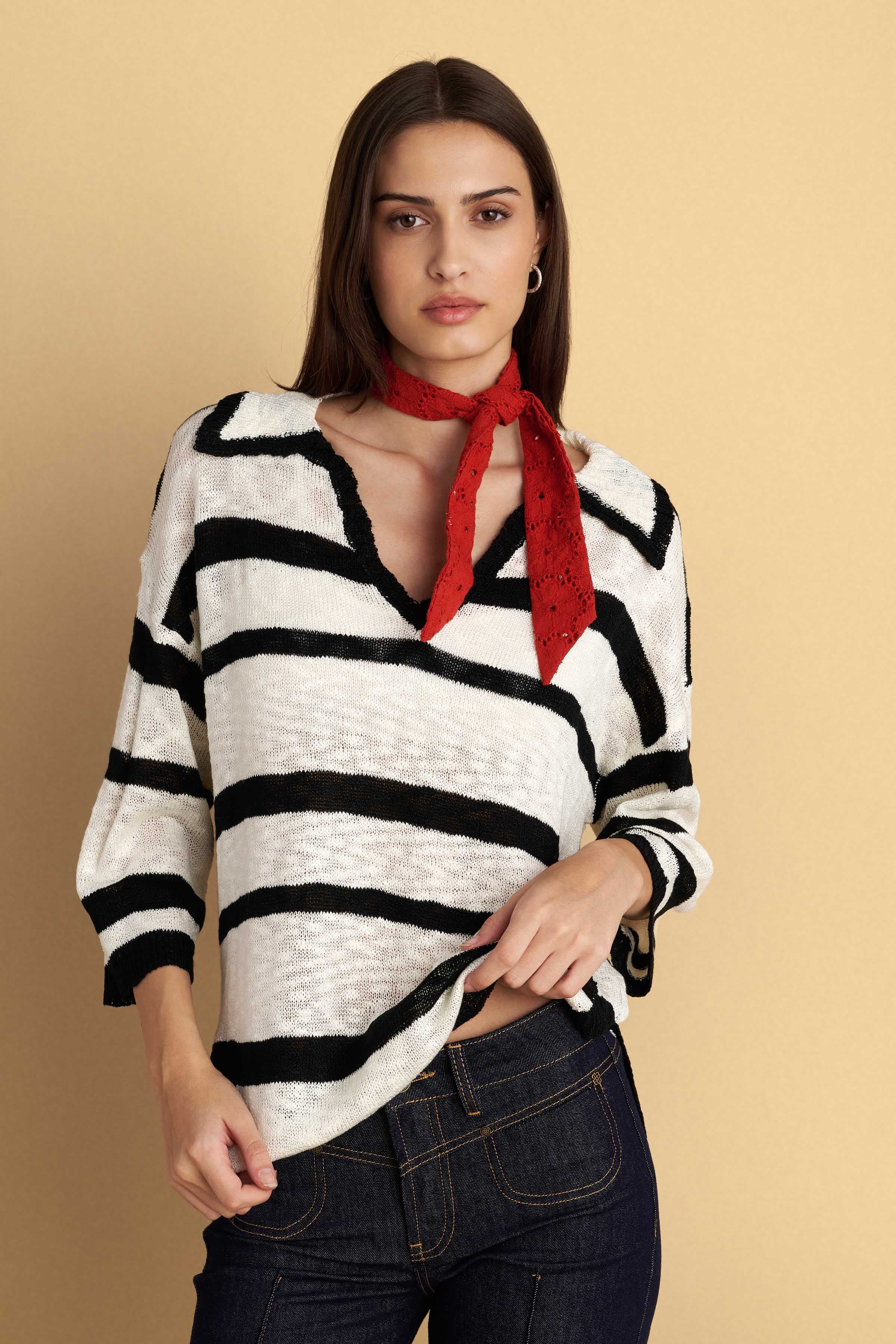 Μπλούζα πλεκτή με γιακά ριγέ - Λευκό