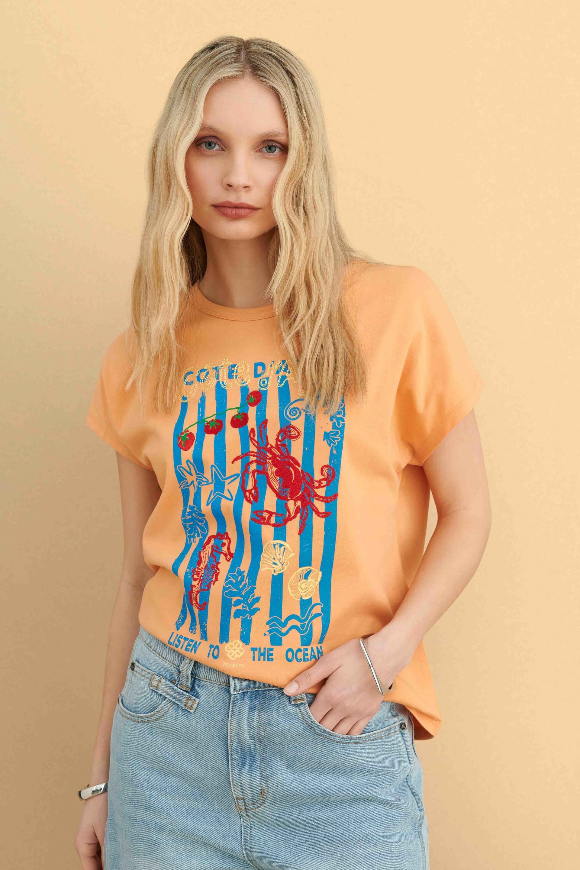 T-shirt με τύπωμα - APRICOT