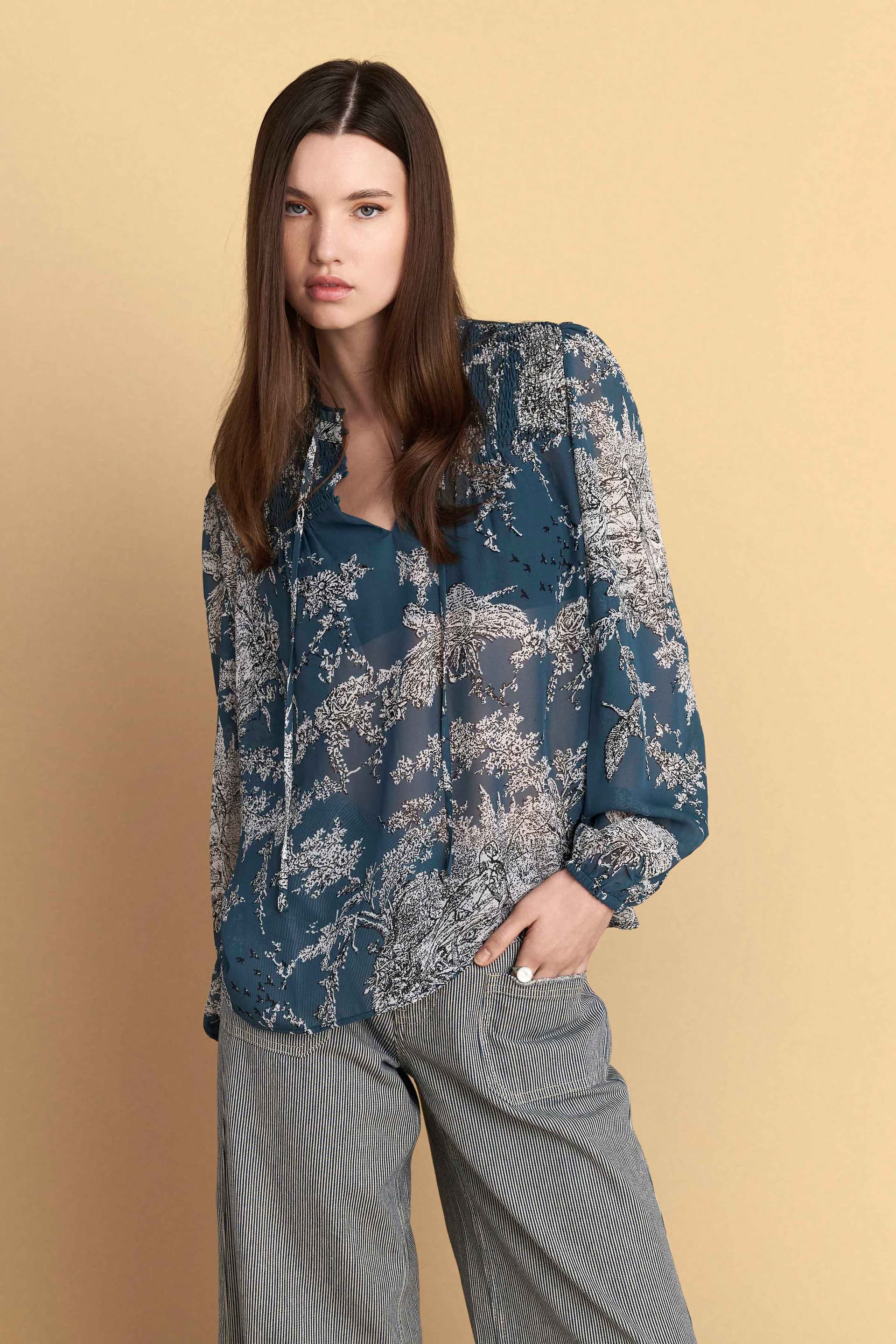 Τοπ μακρυμάνικο με abstract print - Πολύχρωμο