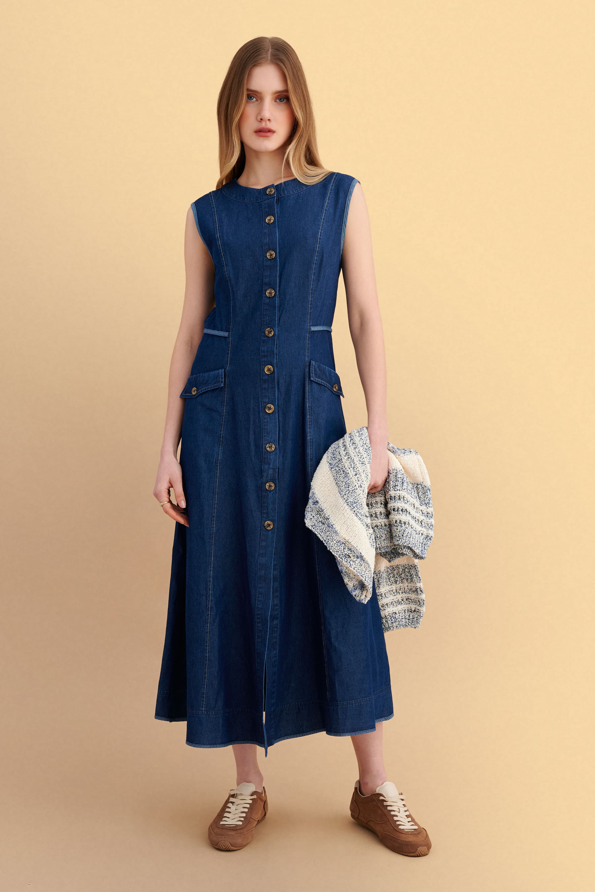 Φόρεμα μίντι τζιν με κουμπιά - Μπλε