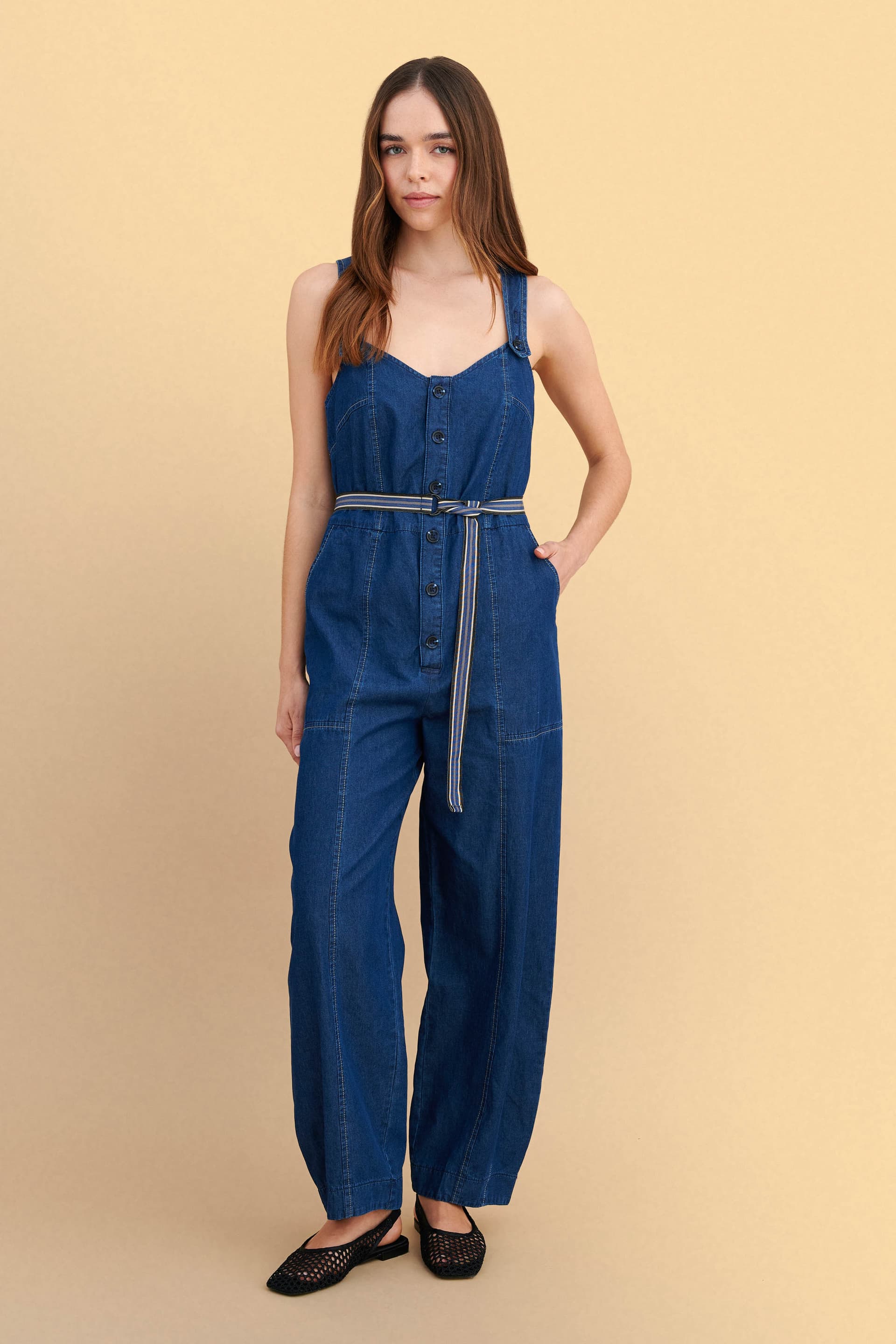 Ολόσωμη φόρμα τζιν με ζωνάκι - Μπλε