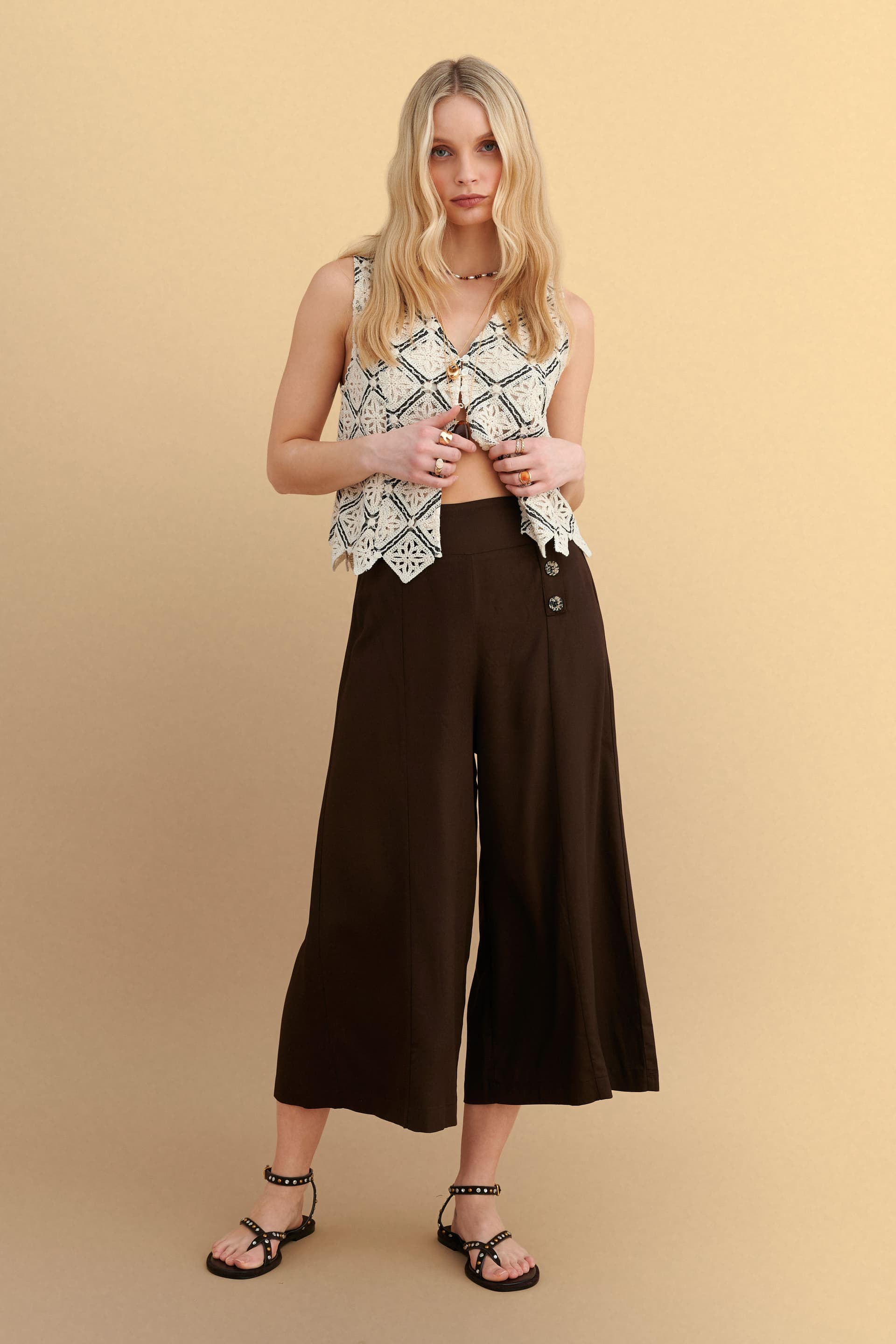 Ζιπ κιλότ με διακοσμητικά κουμπιά - Καφέ