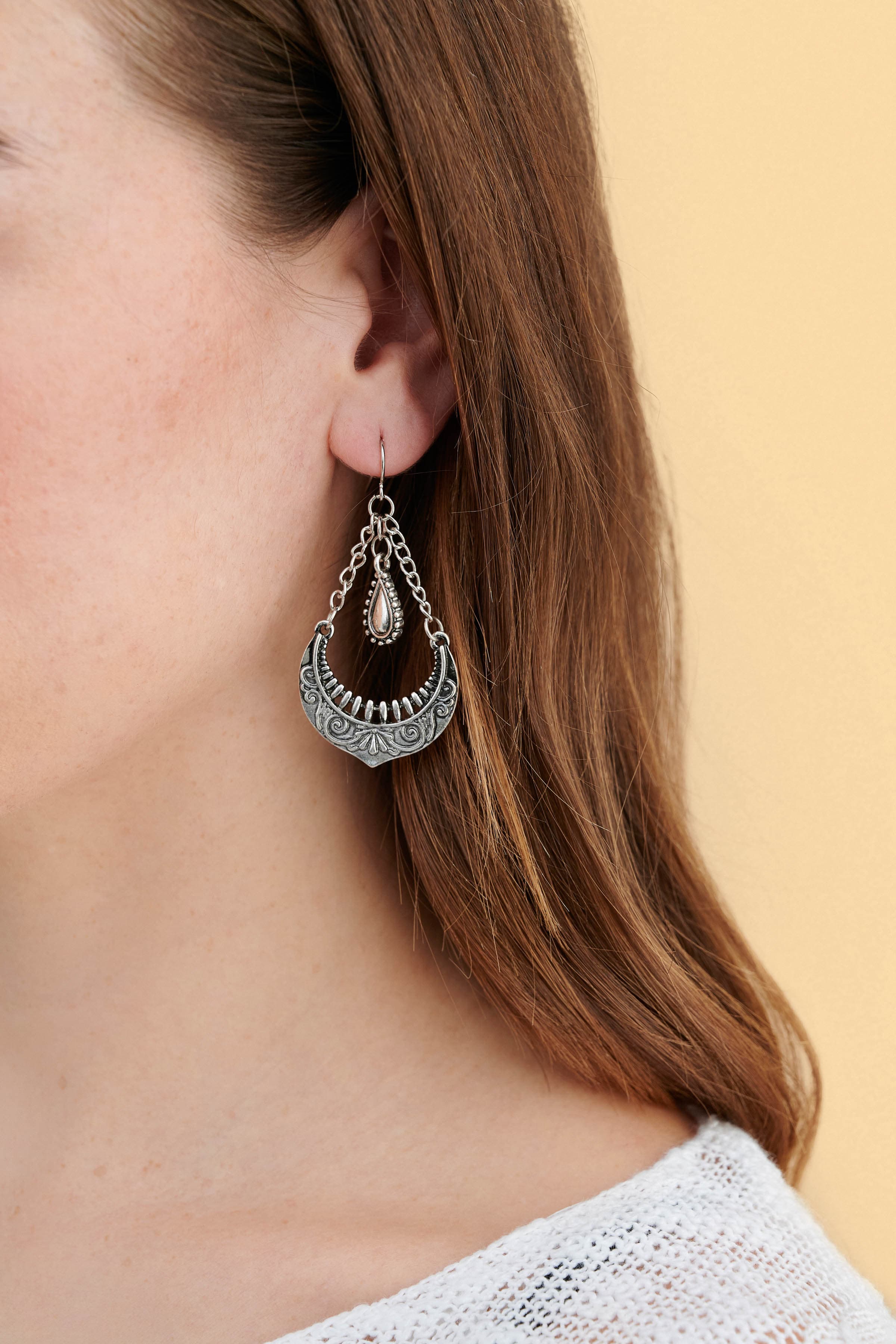 Σκουλαρίκια κρεμαστά μεταλλικά - Ασημί