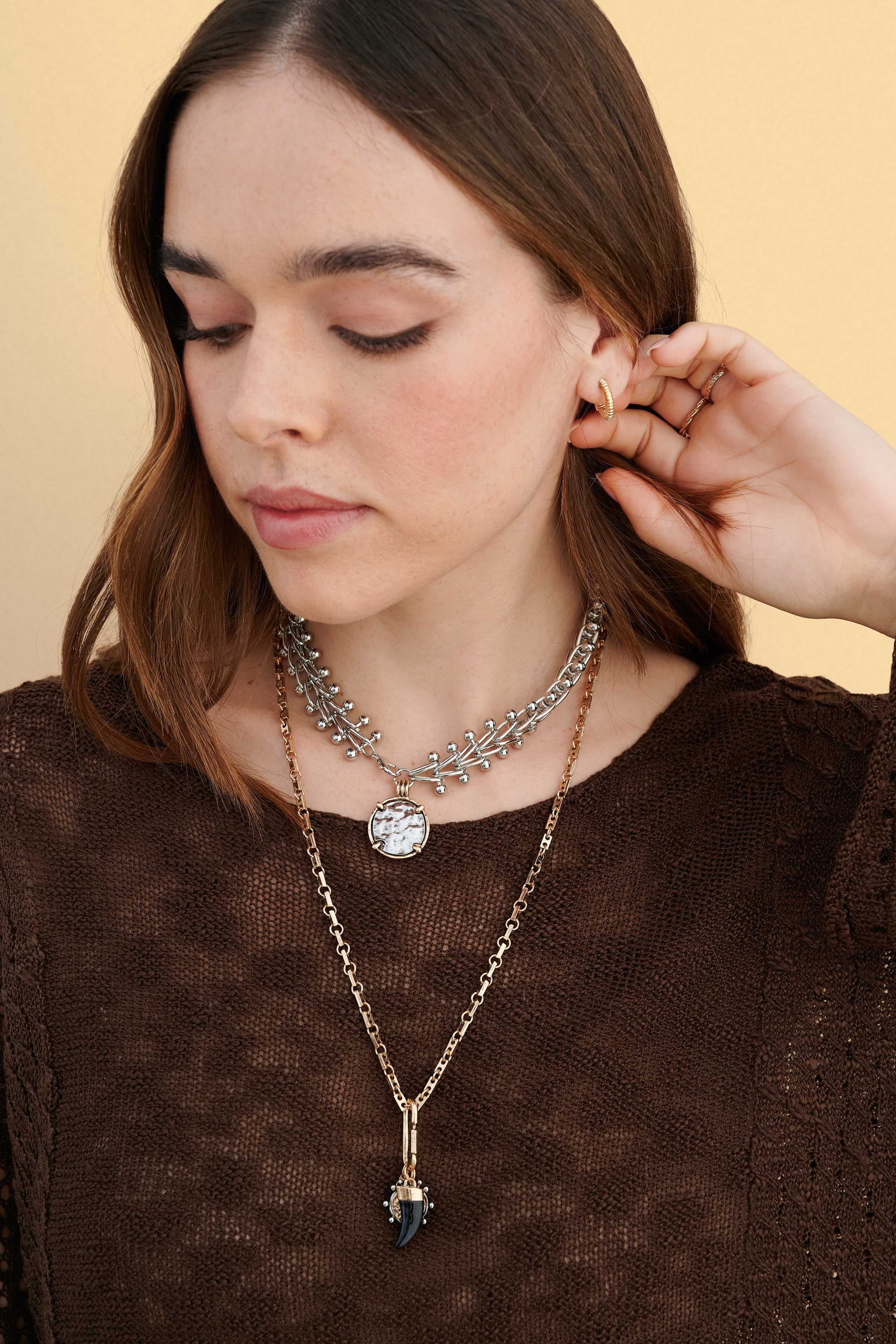 Κολιέ με αλυσίδες και κρεμαστά - Πολύχρωμο