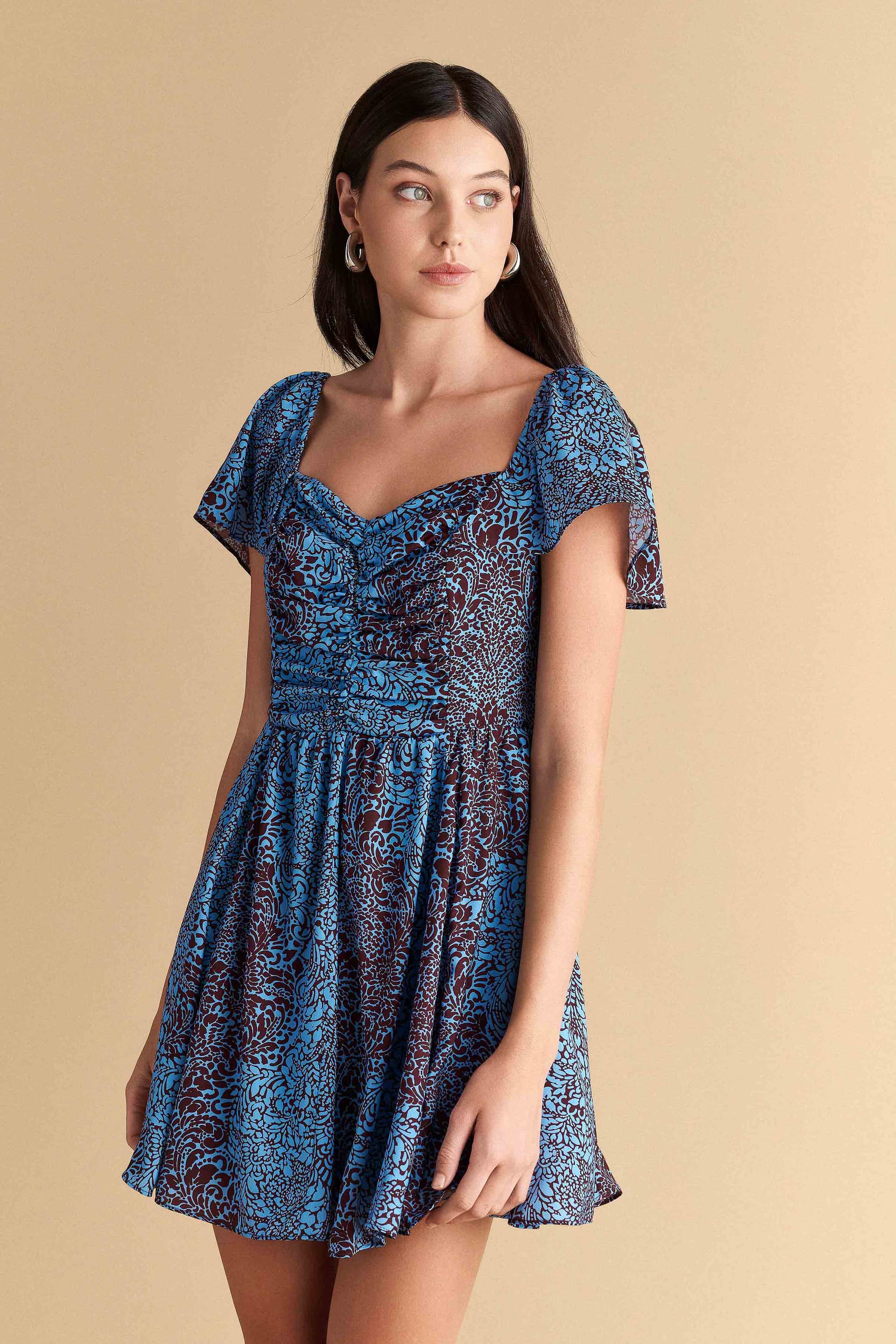 Φόρεμα μίνι με σχέδια - Πολύχρωμο