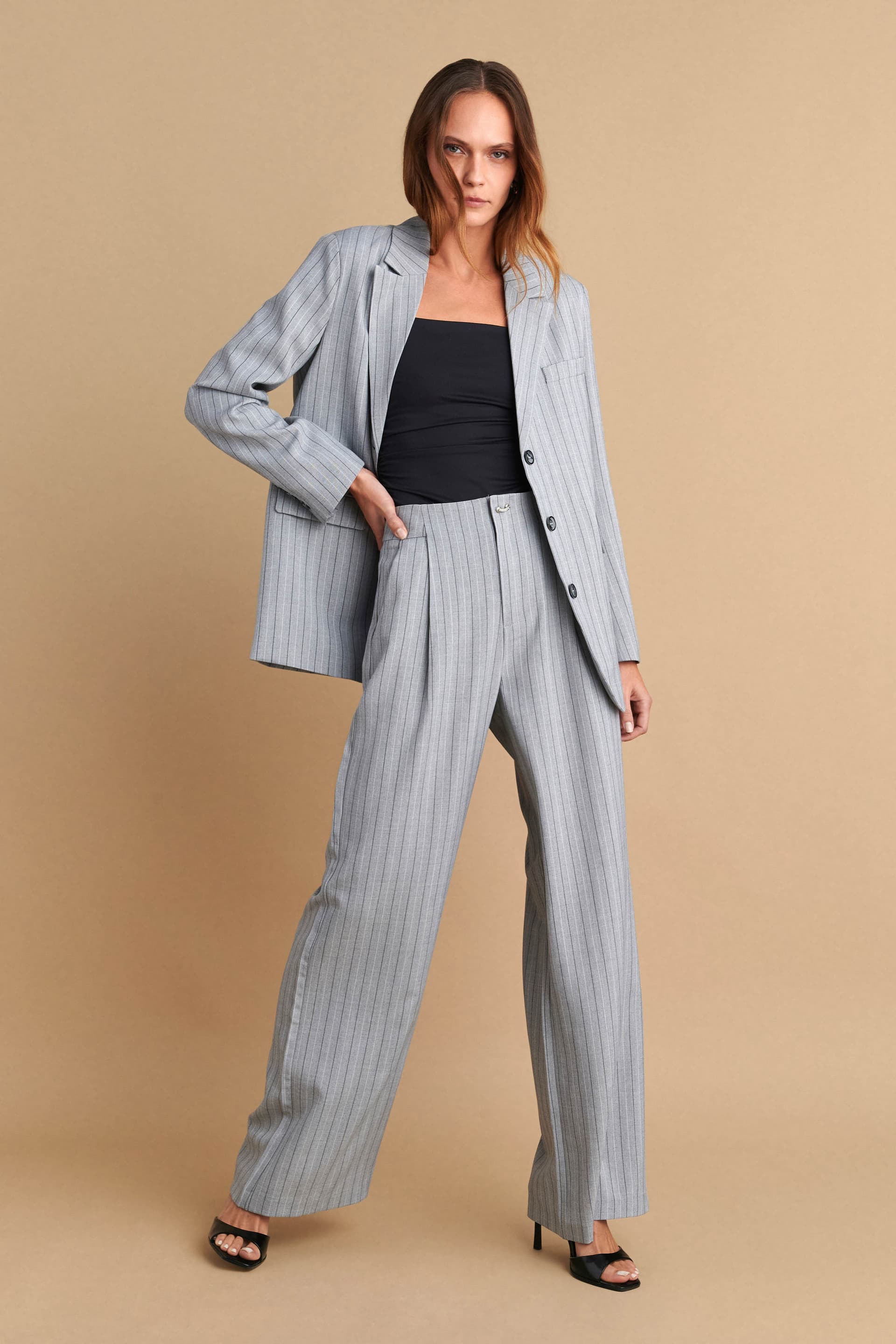 Παντελόνι κοστουμιού ριγέ - Γκρι