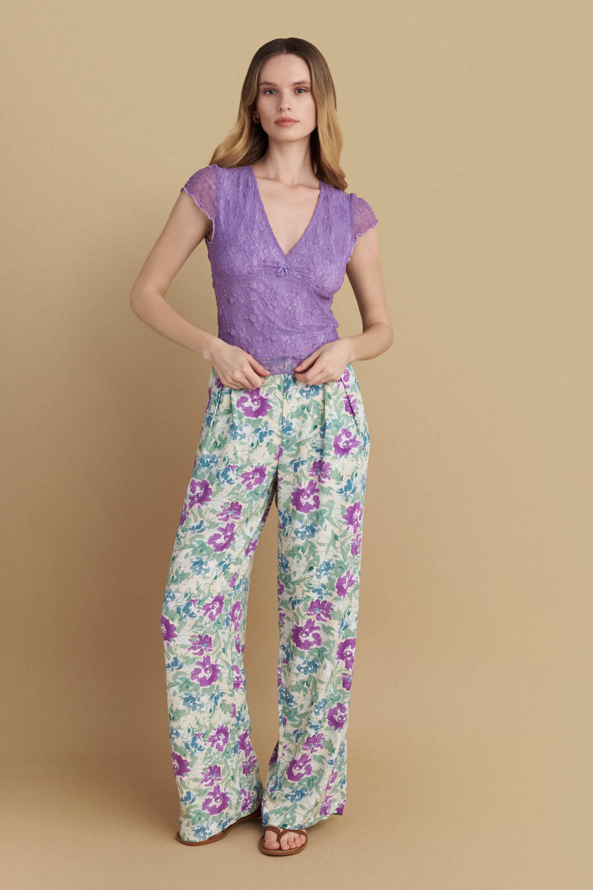 Τοπ cropped με βολάν   - LILAC