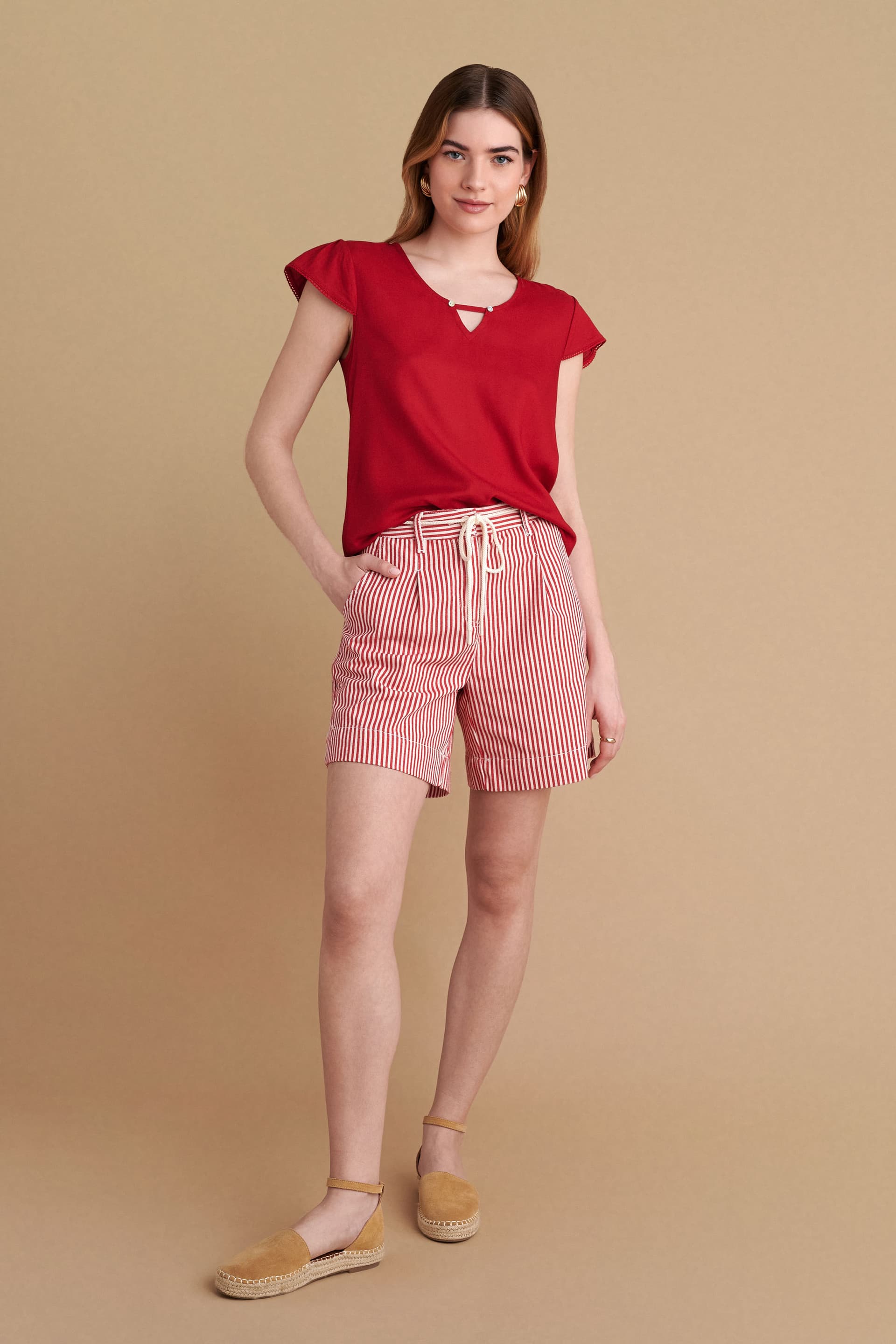 Τοπ με διακοσμητικά κουμπιά - Κόκκινο