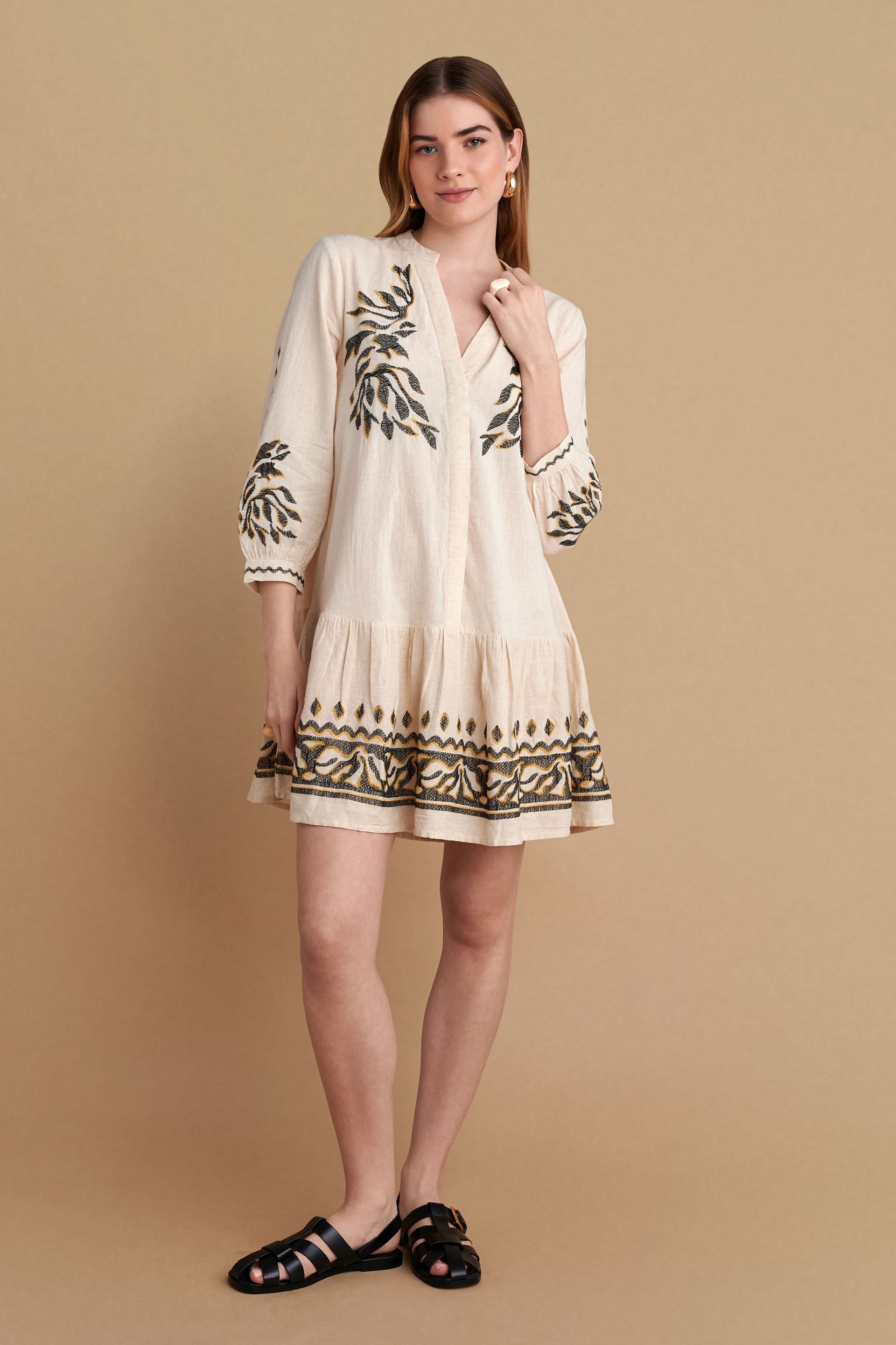 Φόρεμα μίνι με κεντήματα - NATURAL