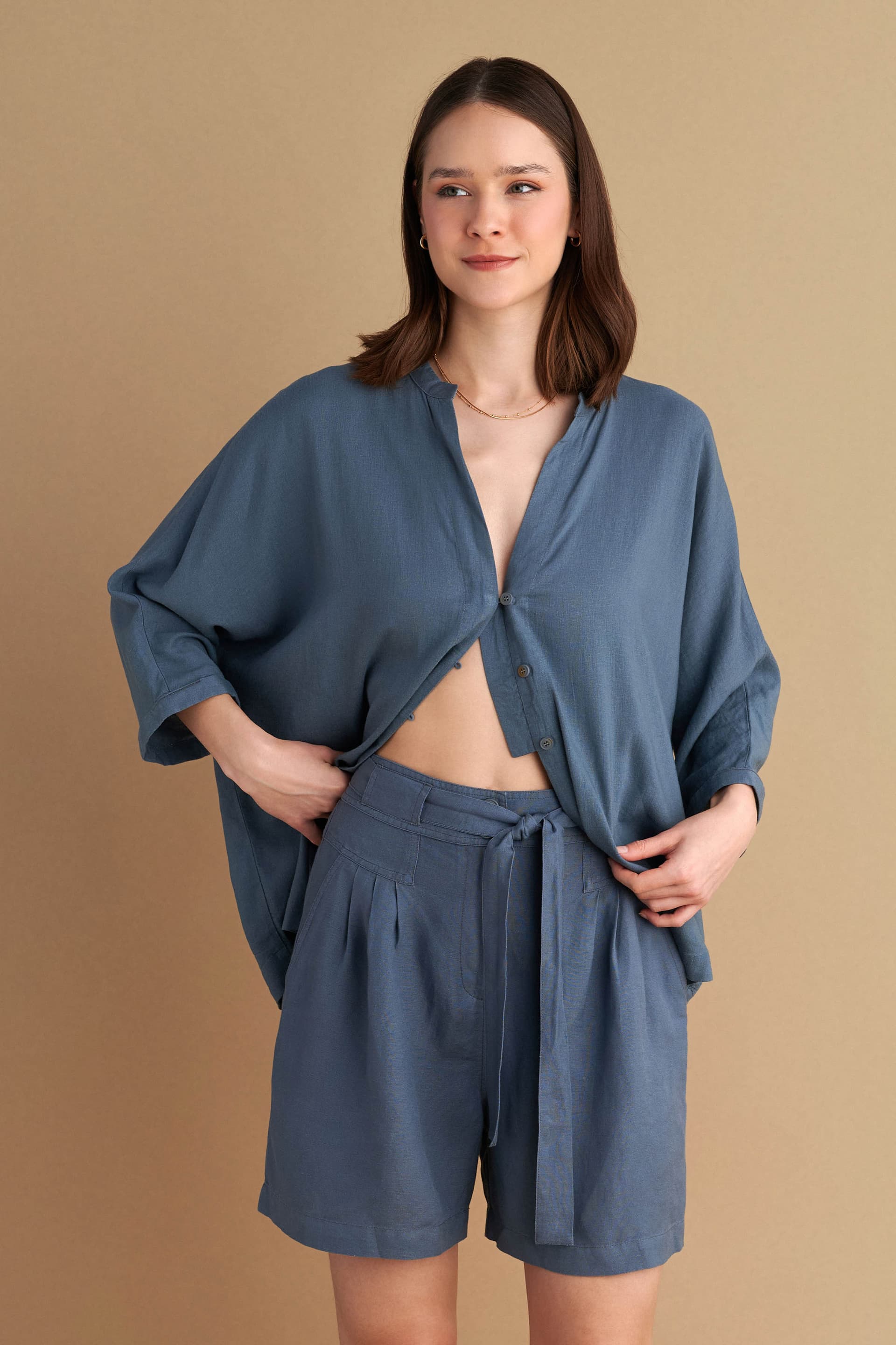 Σορτς λινό με ζώνη - GREYBLUE