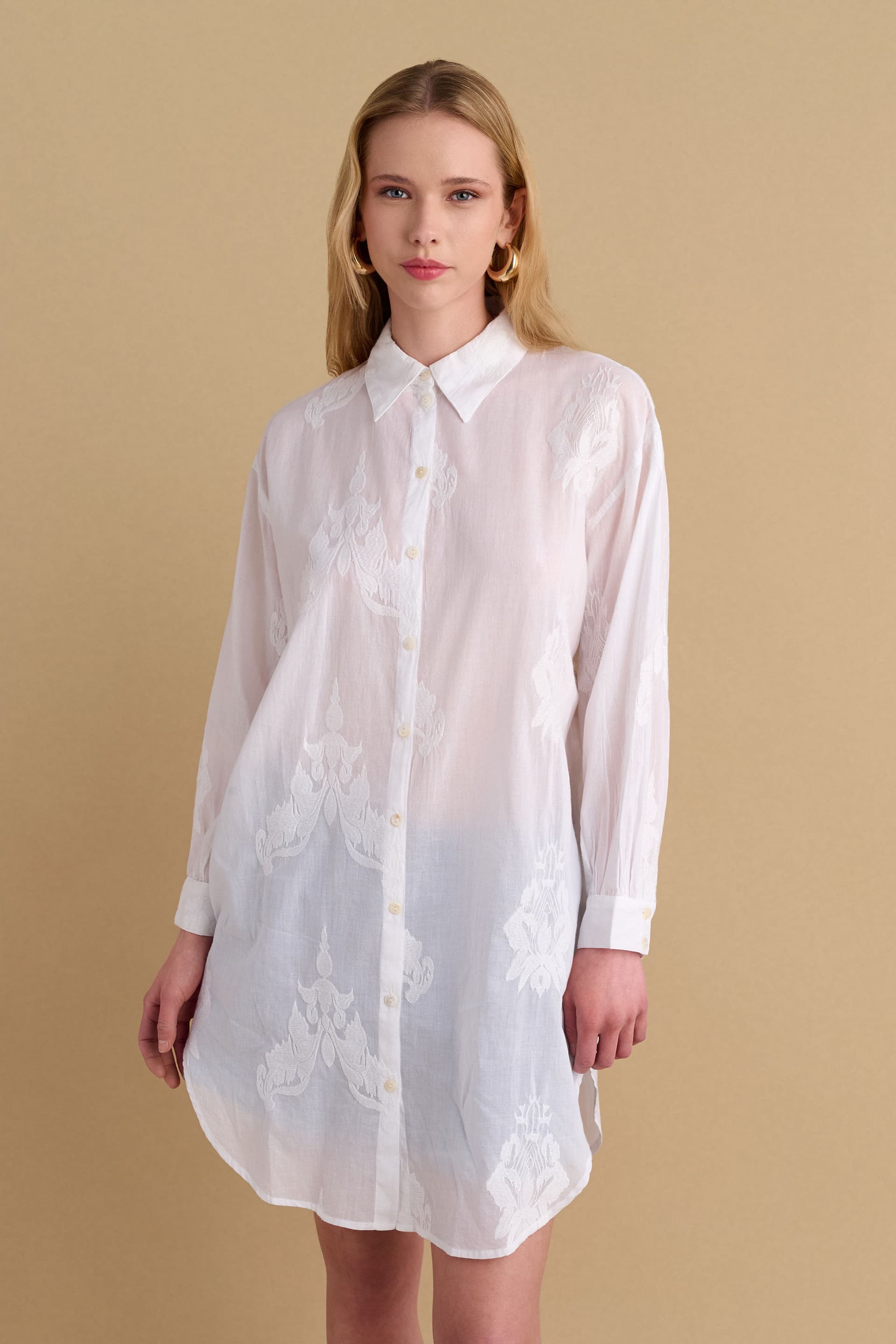 Πουκάμισο με κεντητά λουλούδια - Λευκό