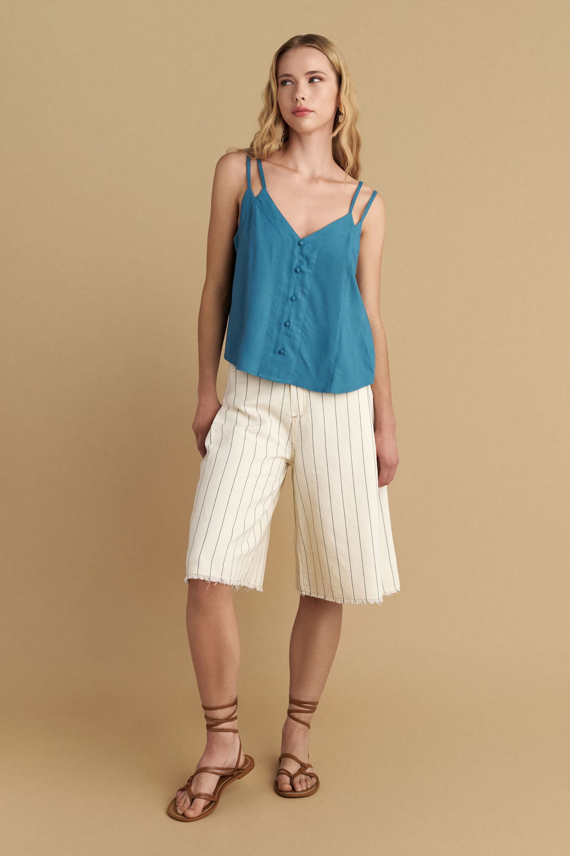 Τοπ με διακοσμητικά κουμπιά - PETROL