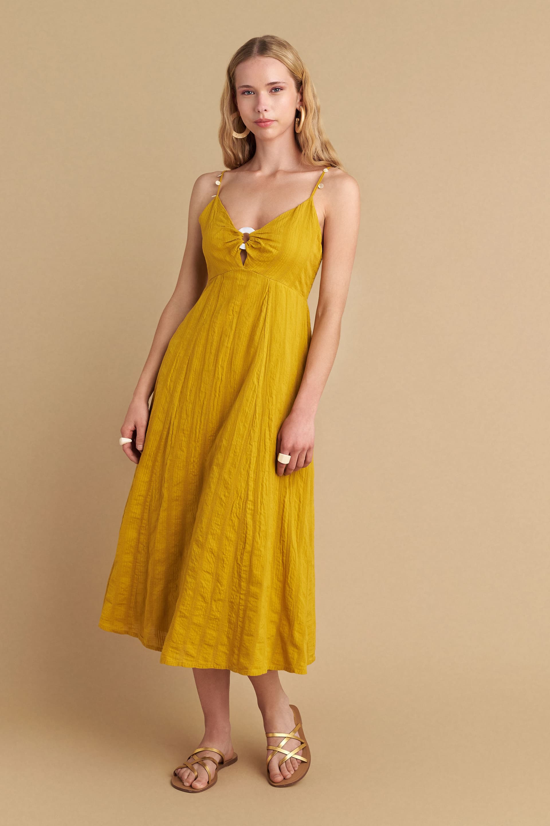 Φόρεμα με διακοσμητικές λεπτομέρειες - PINEAPPLE